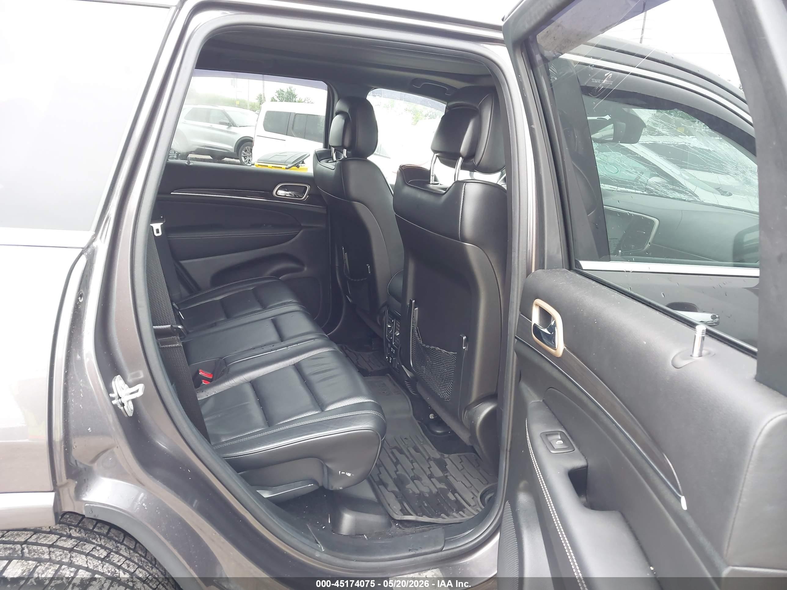 2015 Jeep Grand Cherokee Overland Gray vin: 1C4RJFCG3FC718083