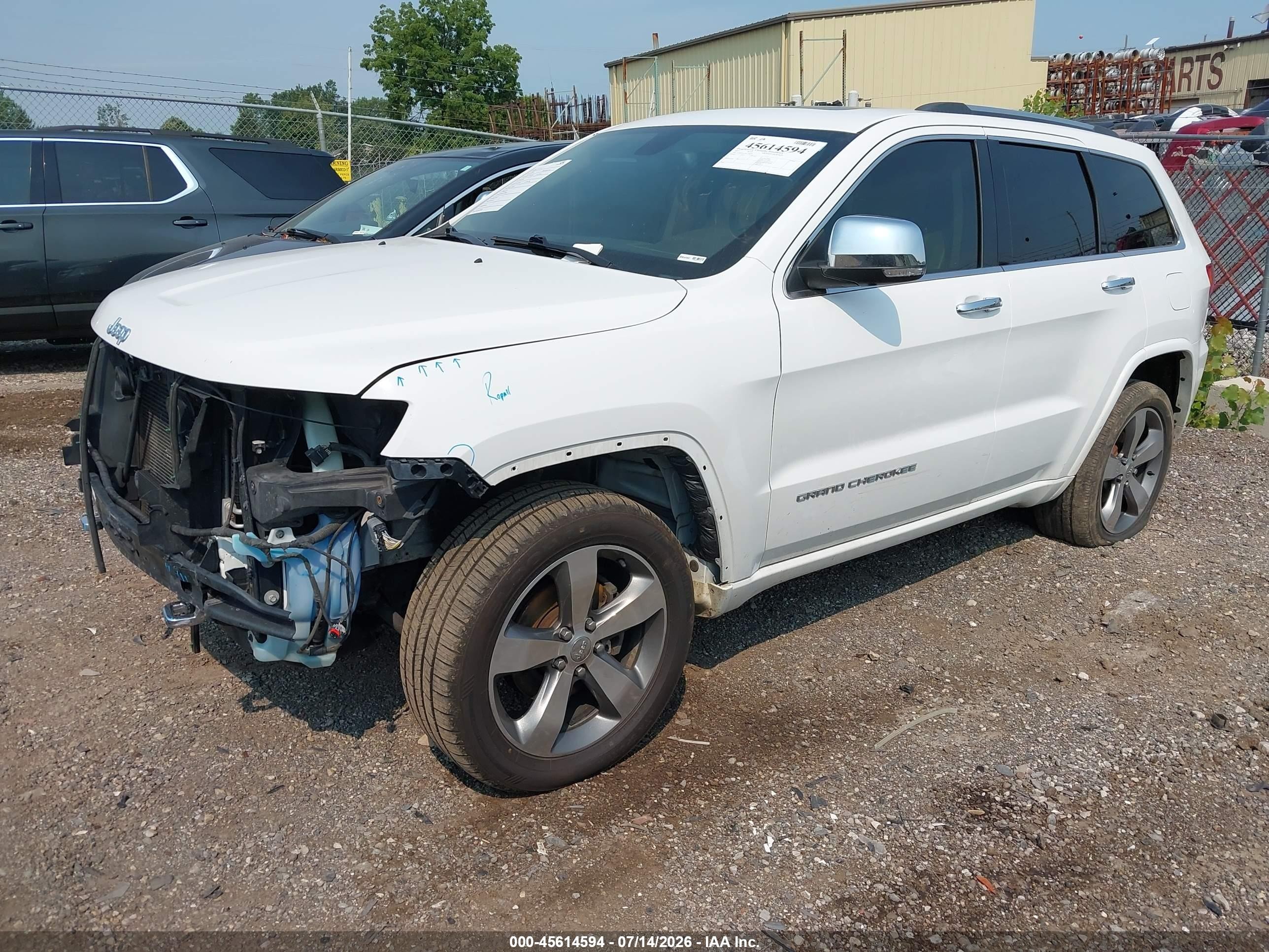 2015 Jeep Grand Cherokee Overland White vin: 1C4RJFCG3FC748569