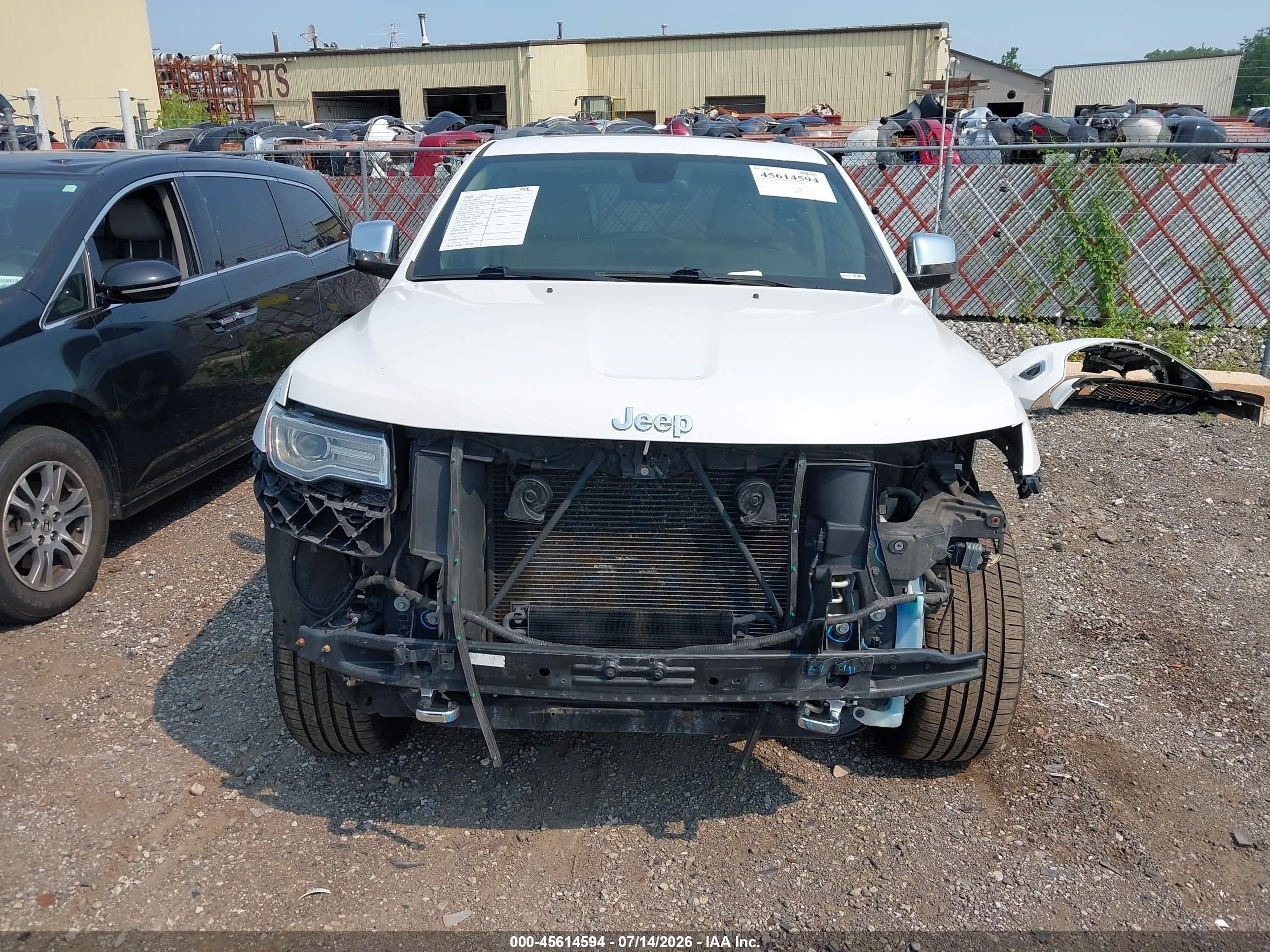 2015 Jeep Grand Cherokee Overland White vin: 1C4RJFCG3FC748569
