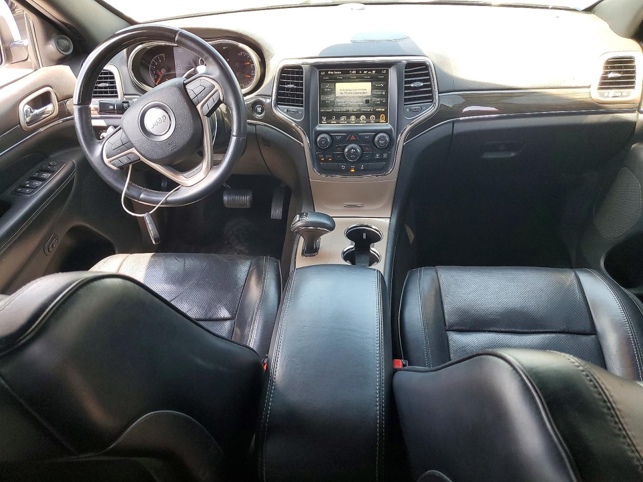 2015 Jeep Grand Cherokee Overland Silver vin: 1C4RJFCG3FC955527