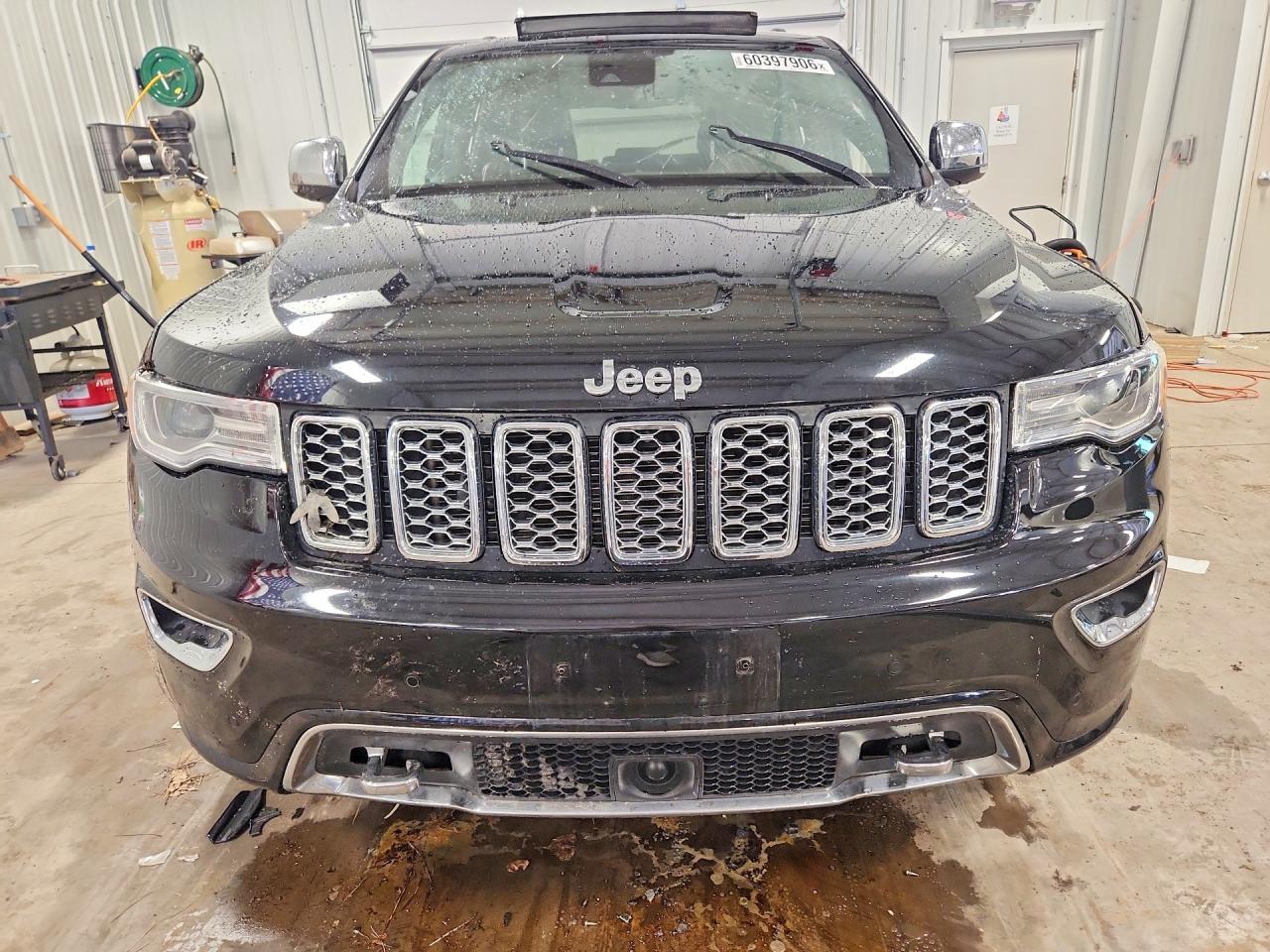 2018 Jeep Grand Cherokee Overland Black vin: 1C4RJFCG3JC221043