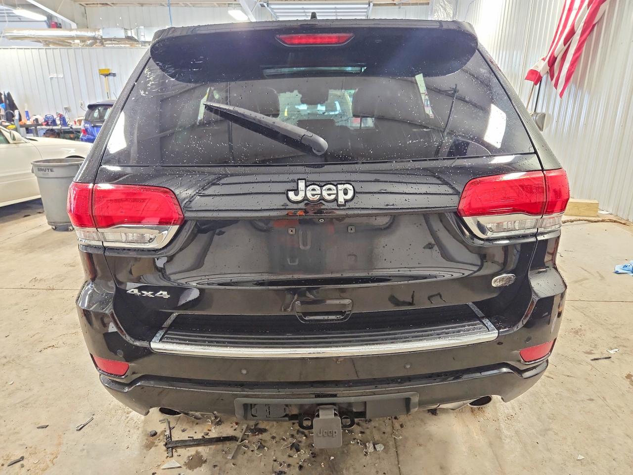 2018 Jeep Grand Cherokee Overland Black vin: 1C4RJFCG3JC221043