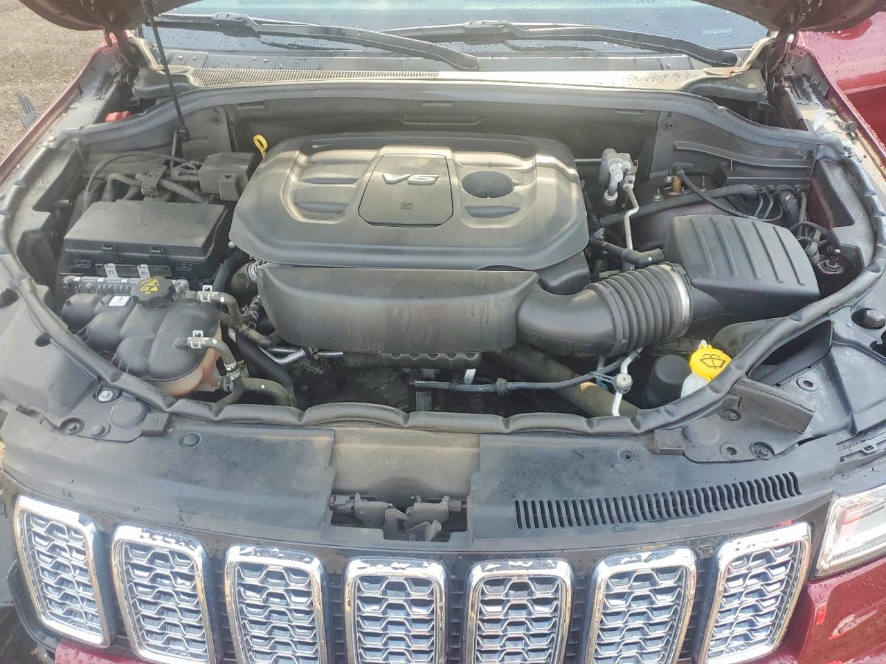 2018 Jeep Grand Cherokee Overland Красный vin: 1C4RJFCG3JC248887