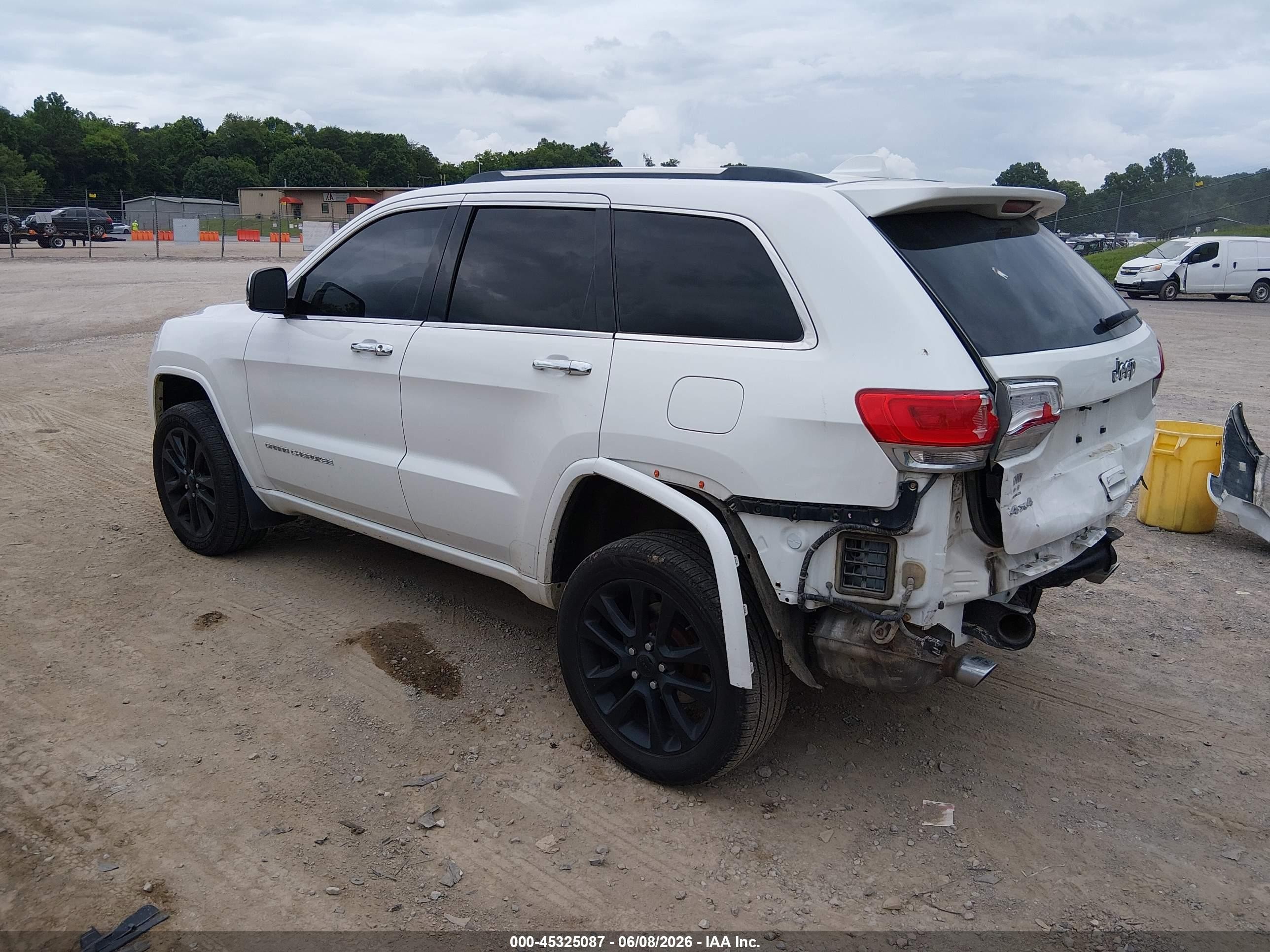 2014 Jeep Grand Cherokee Overland White vin: 1C4RJFCG4EC216455
