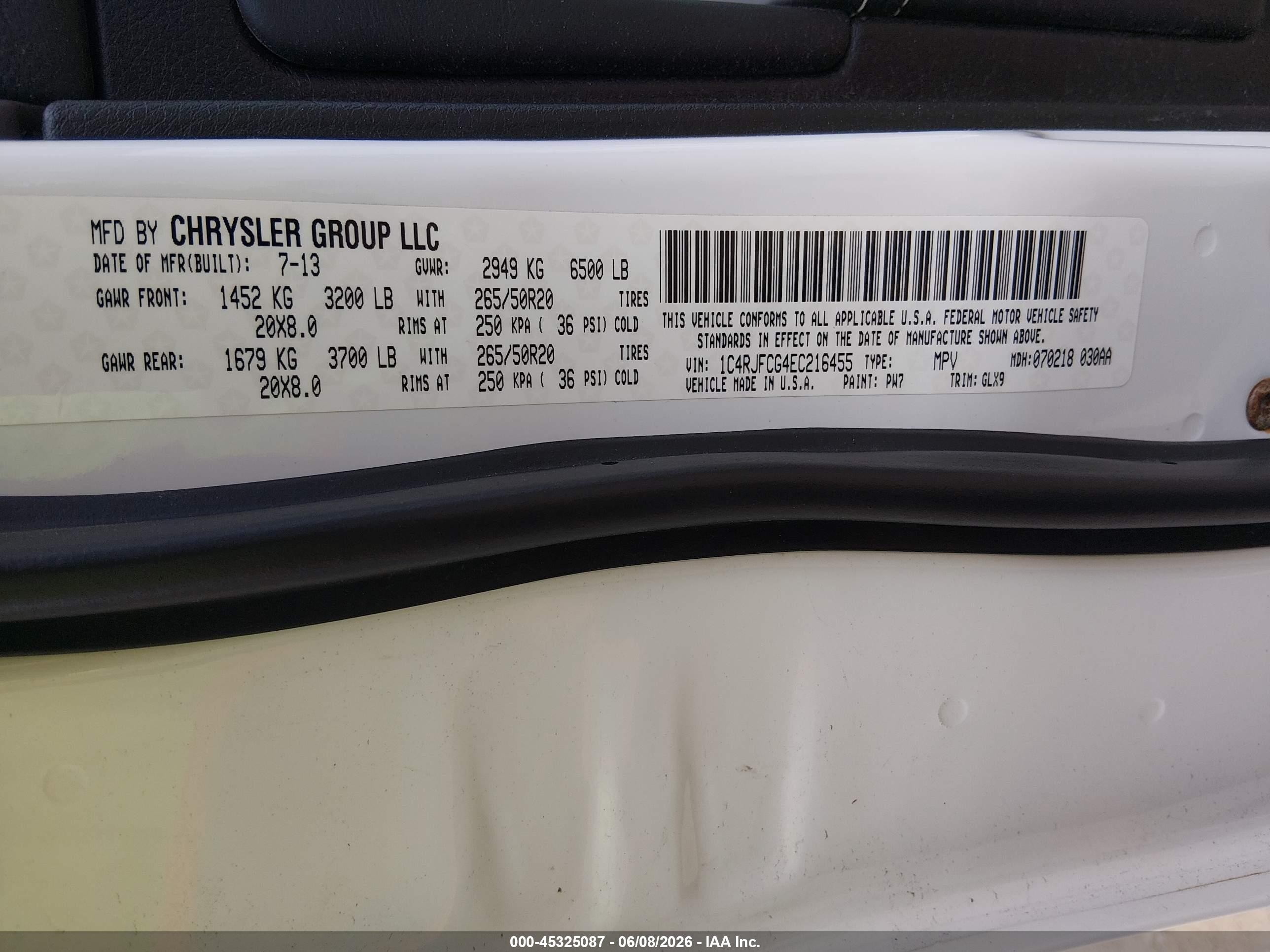 2014 Jeep Grand Cherokee Overland White vin: 1C4RJFCG4EC216455