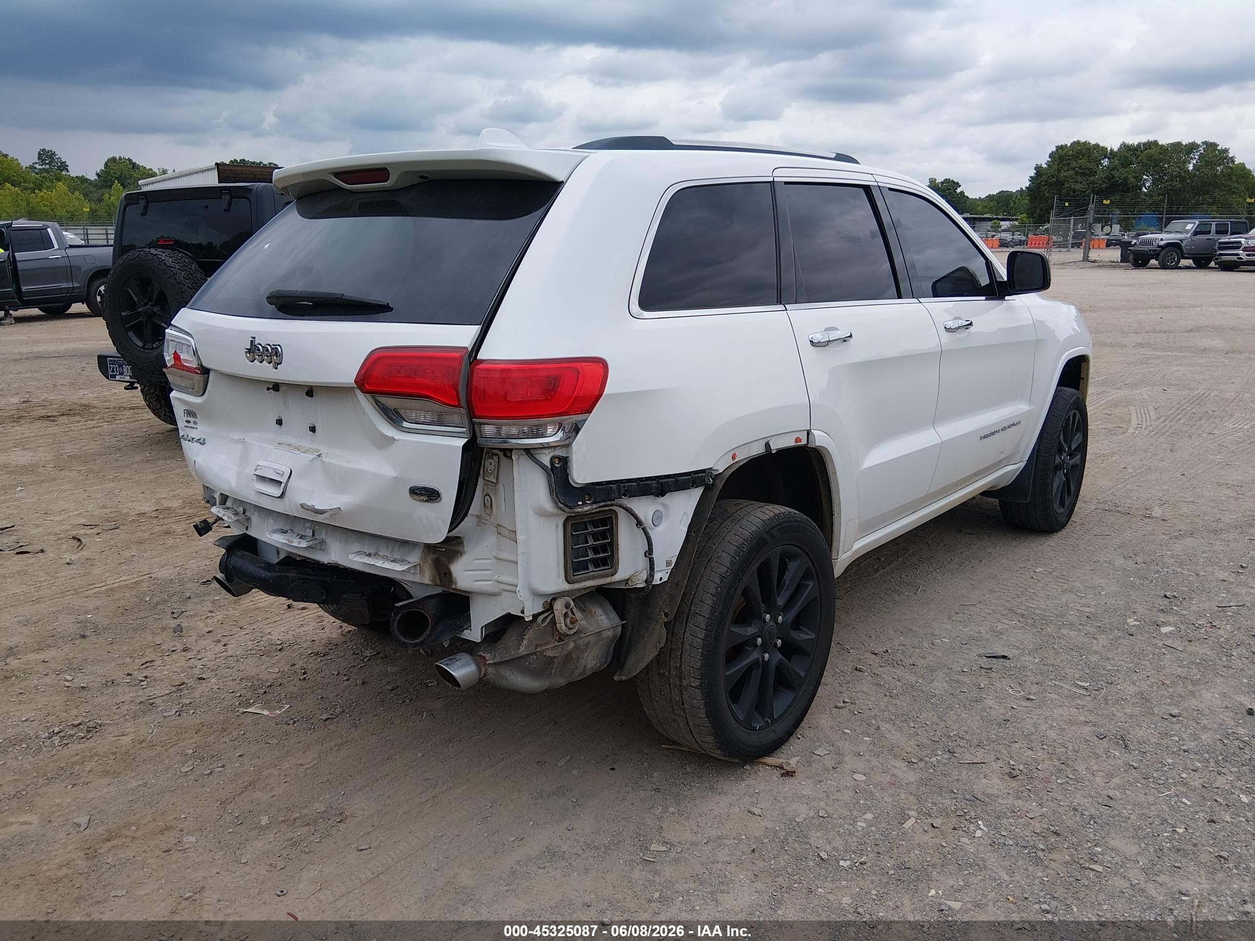 2014 Jeep Grand Cherokee Overland White vin: 1C4RJFCG4EC216455