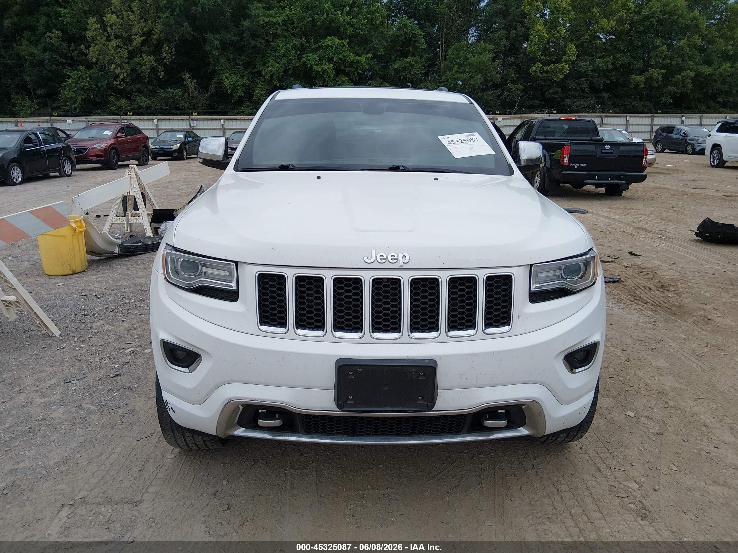 2014 Jeep Grand Cherokee Overland White vin: 1C4RJFCG4EC216455