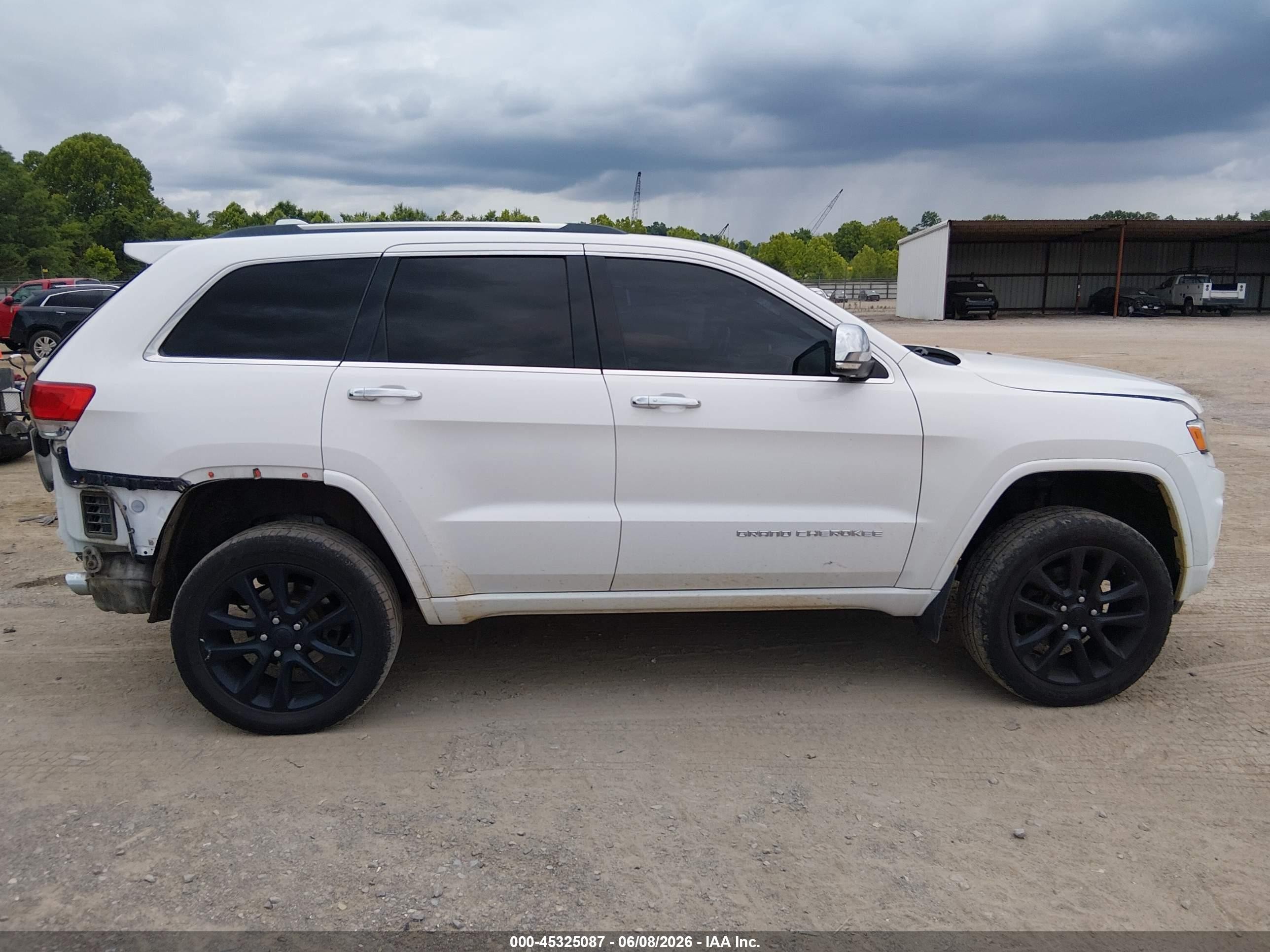 2014 Jeep Grand Cherokee Overland White vin: 1C4RJFCG4EC216455