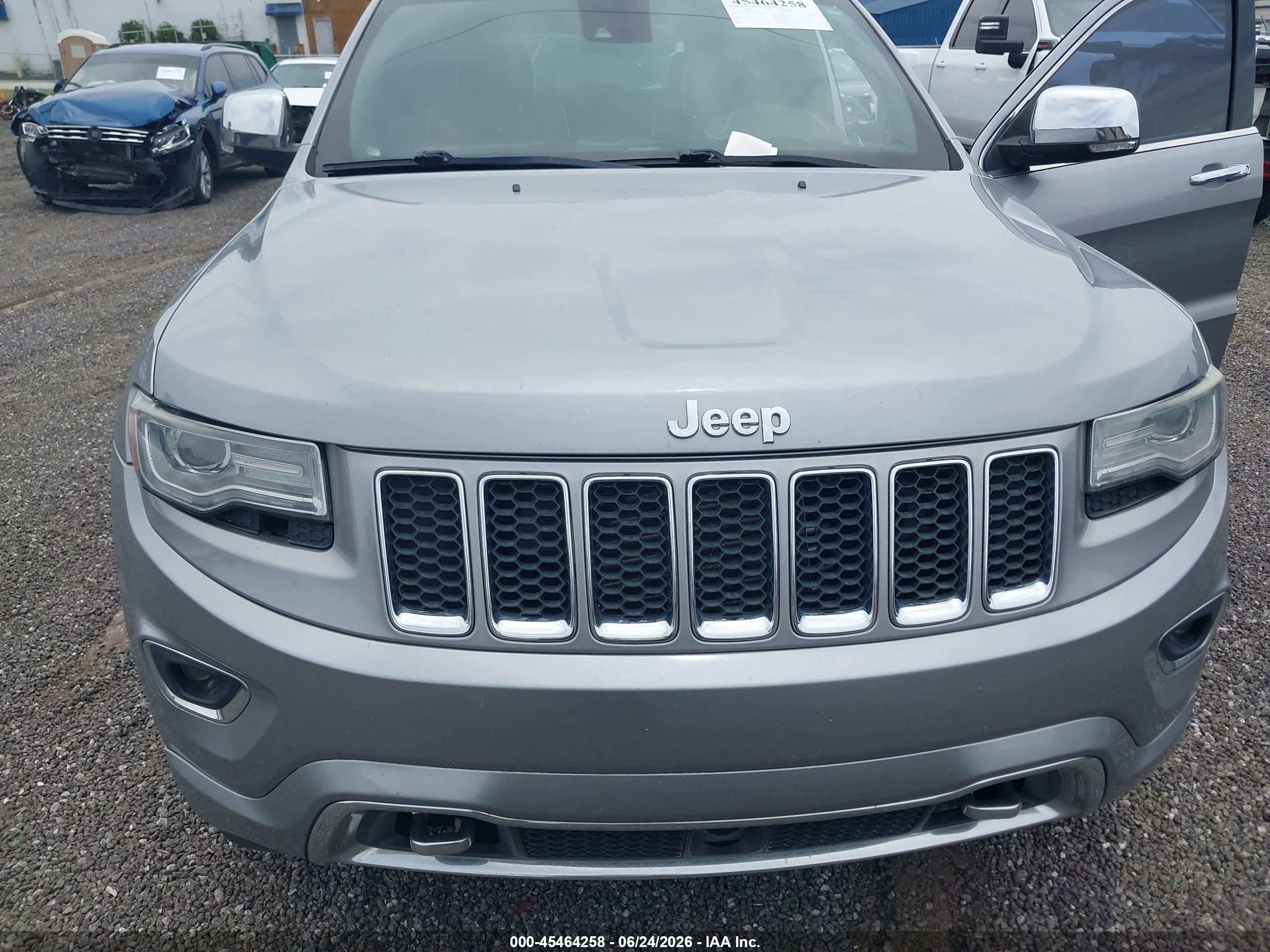 2014 Jeep Grand Cherokee Overland Silver vin: 1C4RJFCG4EC255272