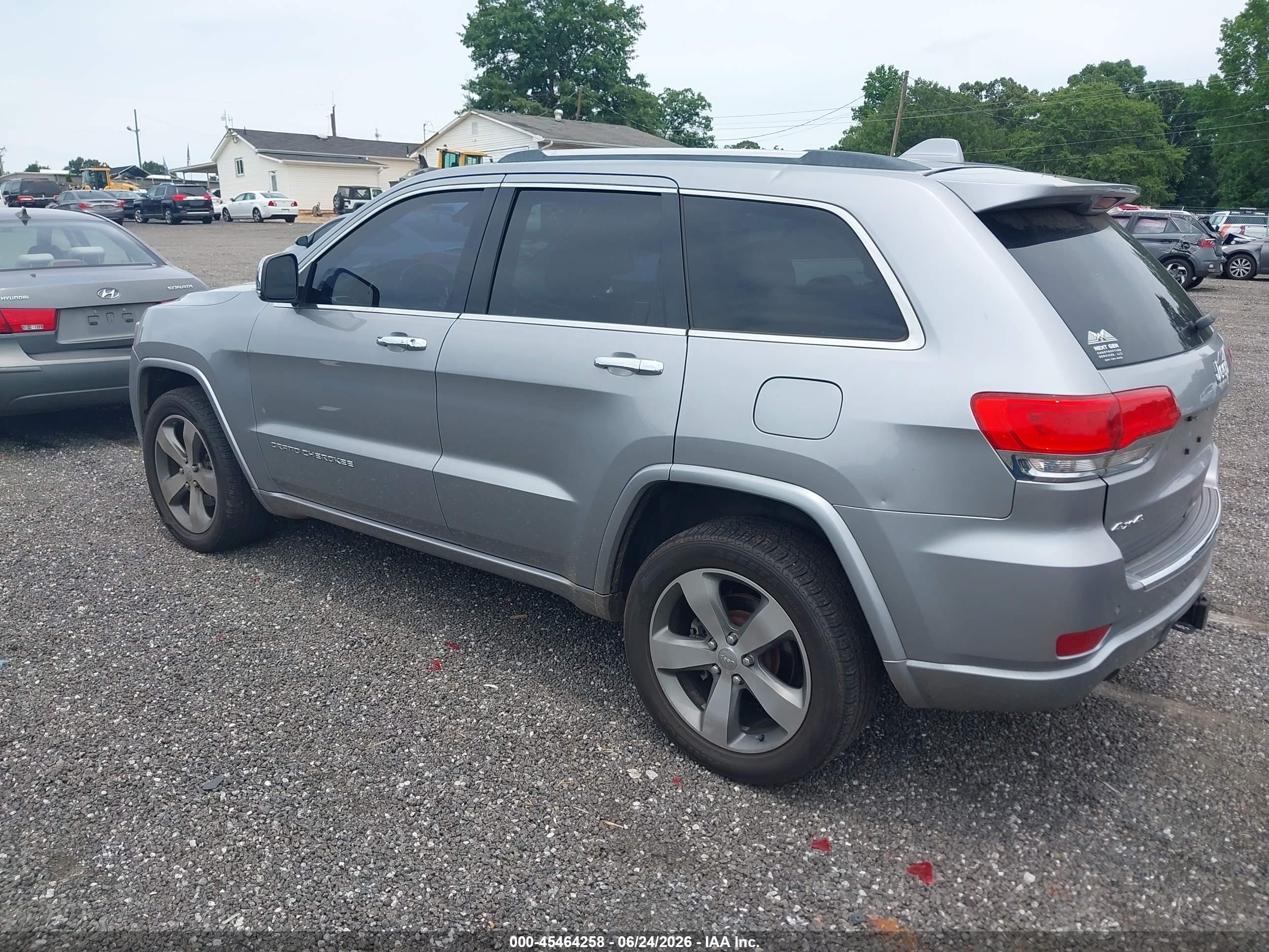 2014 Jeep Grand Cherokee Overland Silver vin: 1C4RJFCG4EC255272