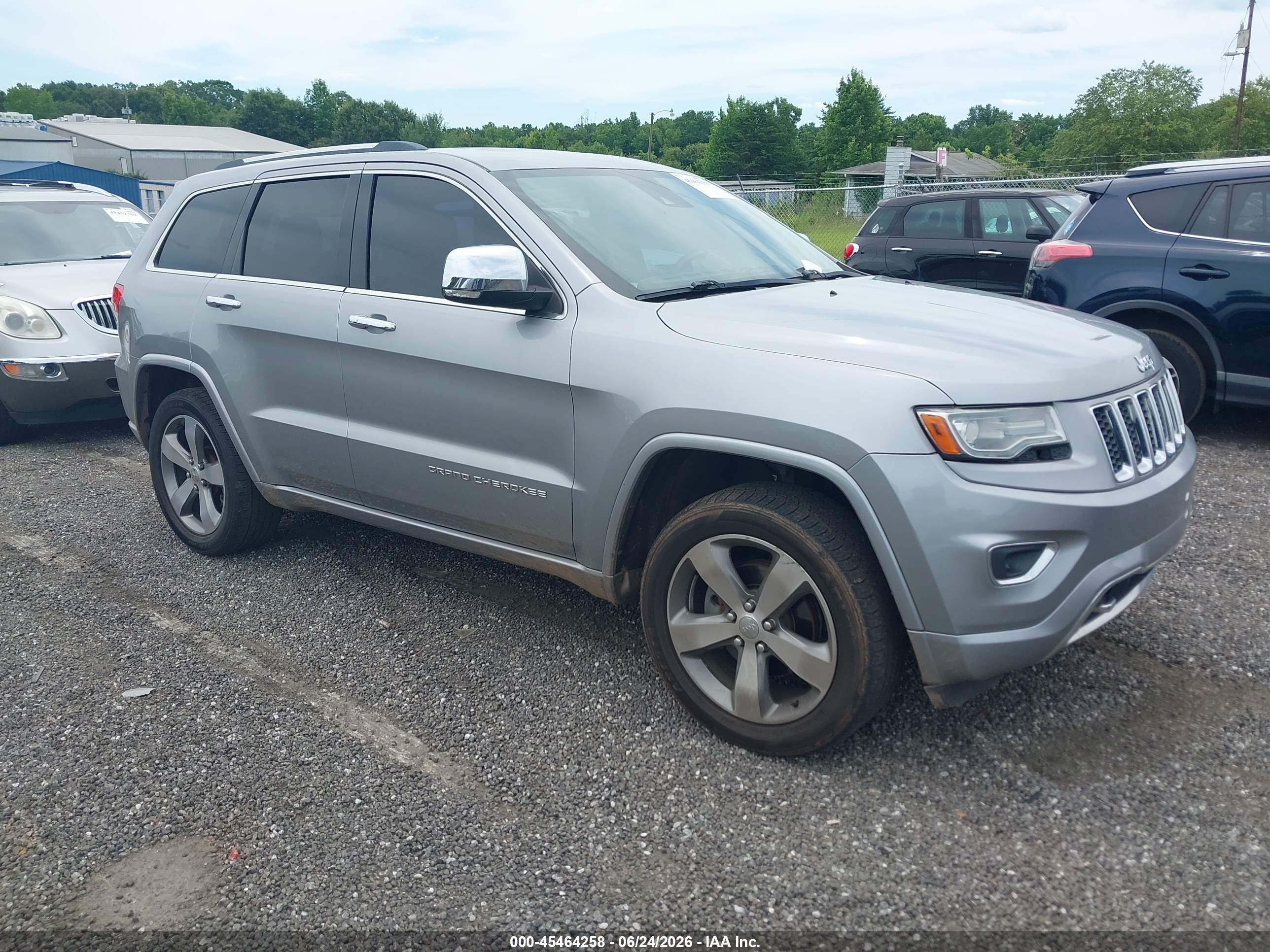 2014 Jeep Grand Cherokee Overland Silver vin: 1C4RJFCG4EC255272