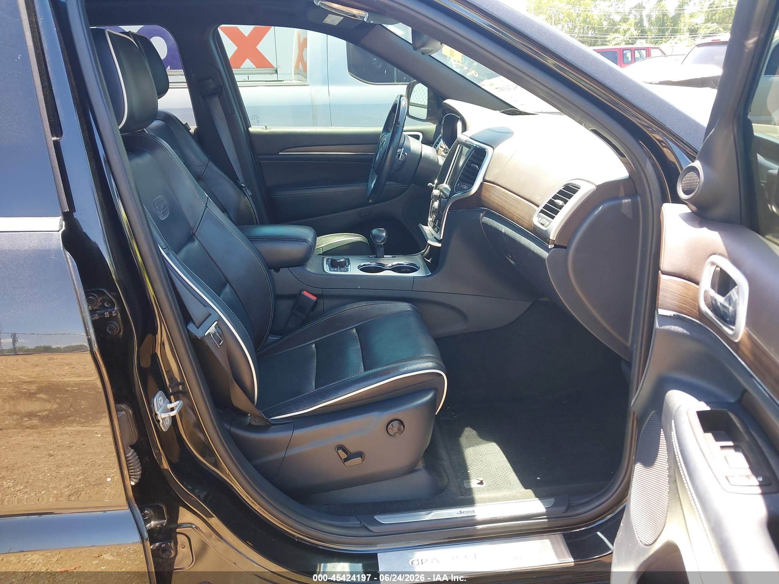 2014 Jeep Grand Cherokee Overland Black vin: 1C4RJFCG4EC339723