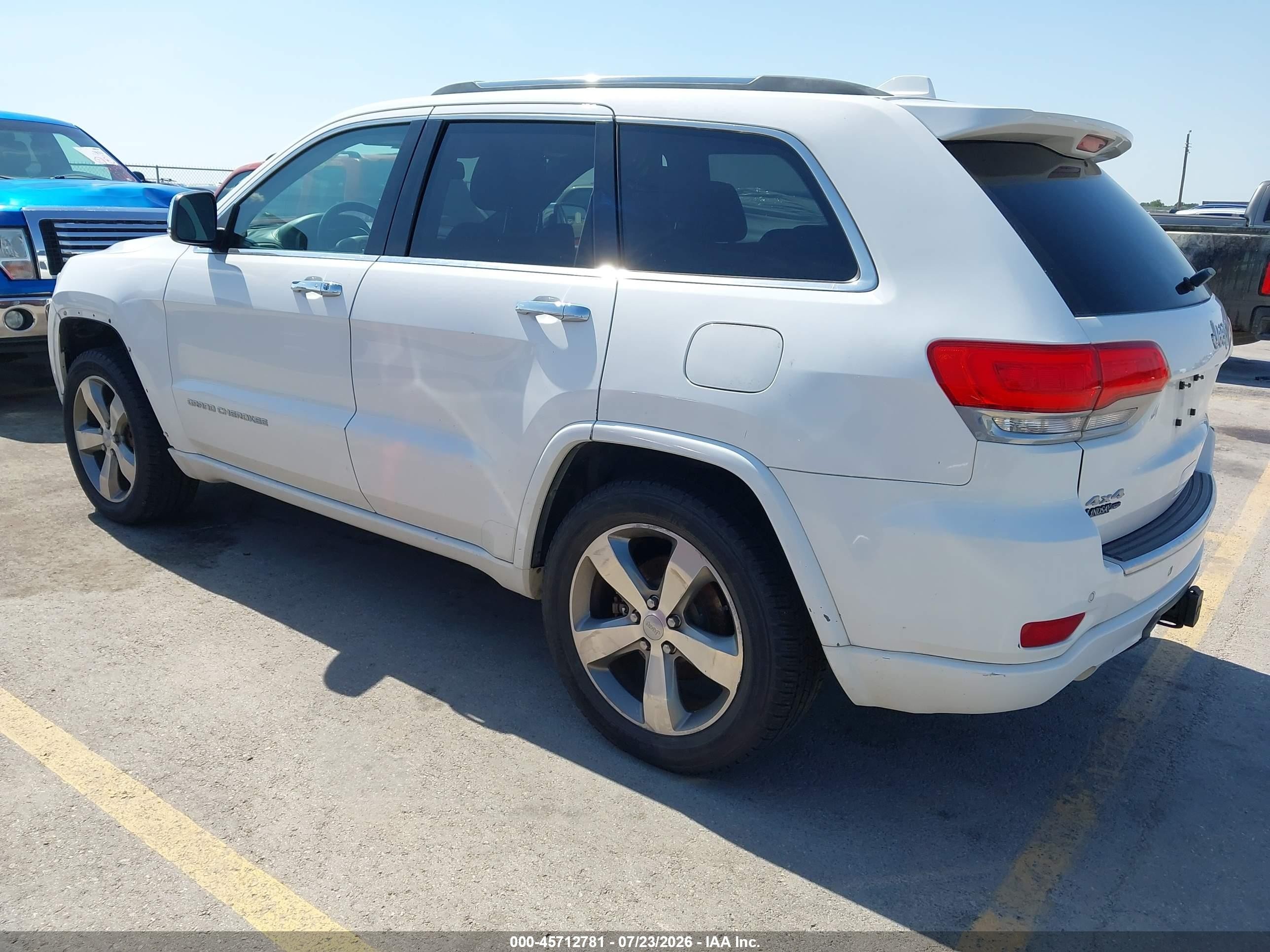 2014 Jeep Grand Cherokee Overland White vin: 1C4RJFCG4EC386427