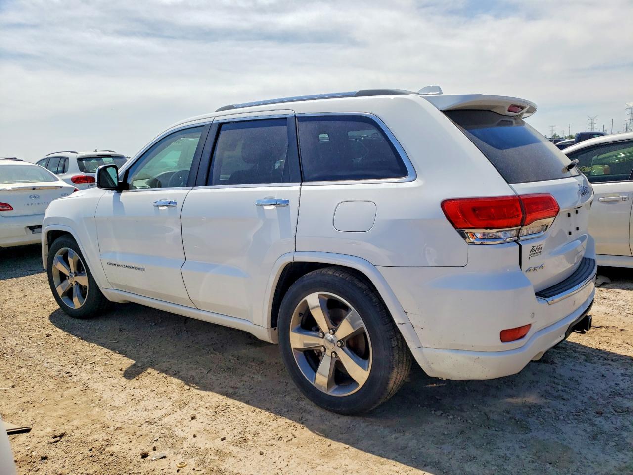 2014 Jeep Grand Cherokee Overland White vin: 1C4RJFCG4EC570248