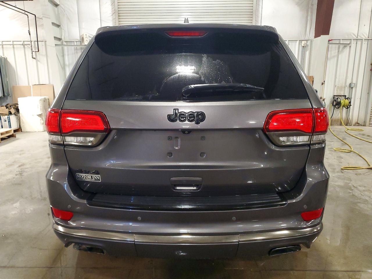 2015 Jeep Grand Cherokee Overland Gray vin: 1C4RJFCG4FC155108