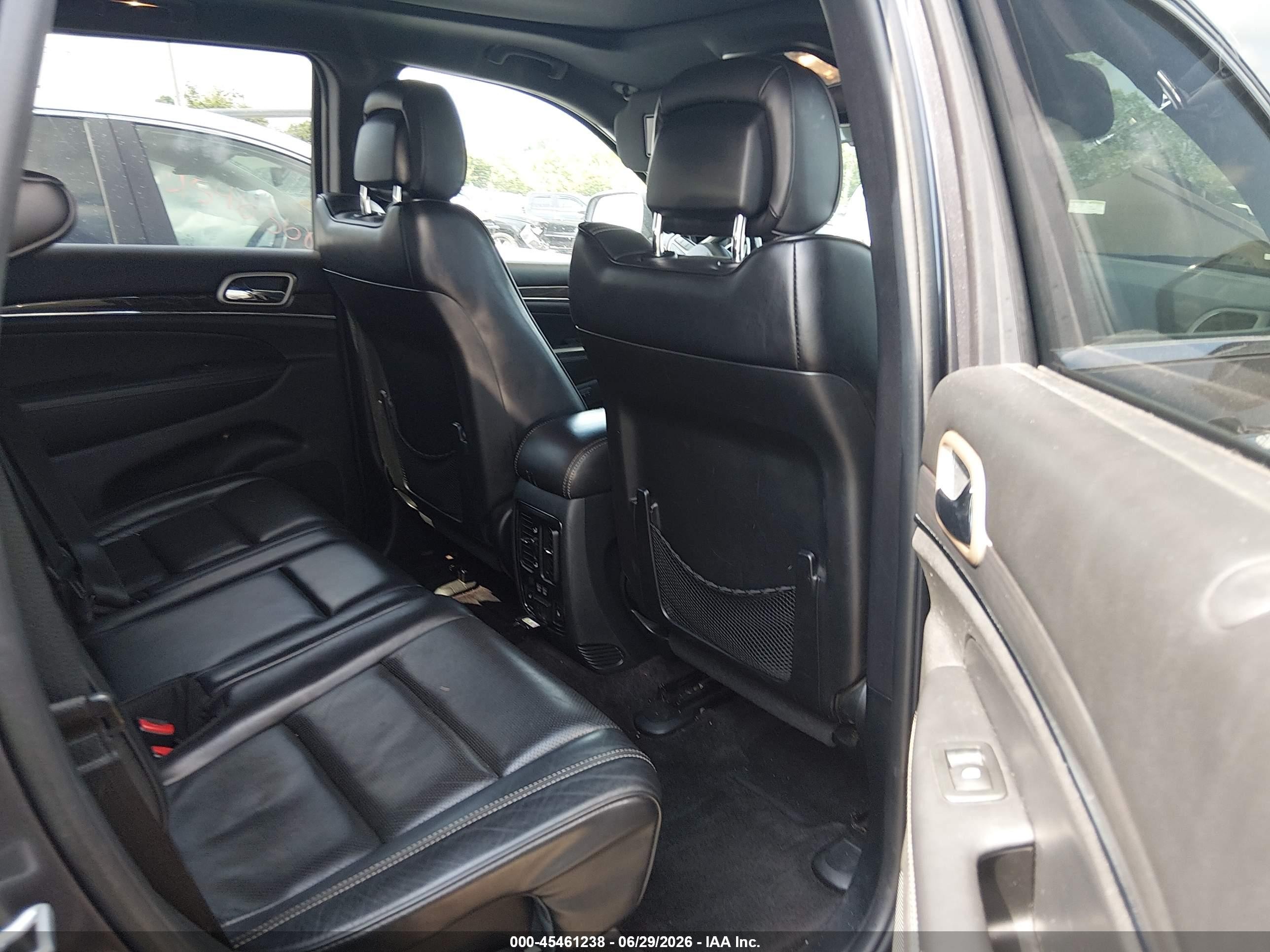 2015 Jeep Grand Cherokee Overland Gray vin: 1C4RJFCG4FC237369