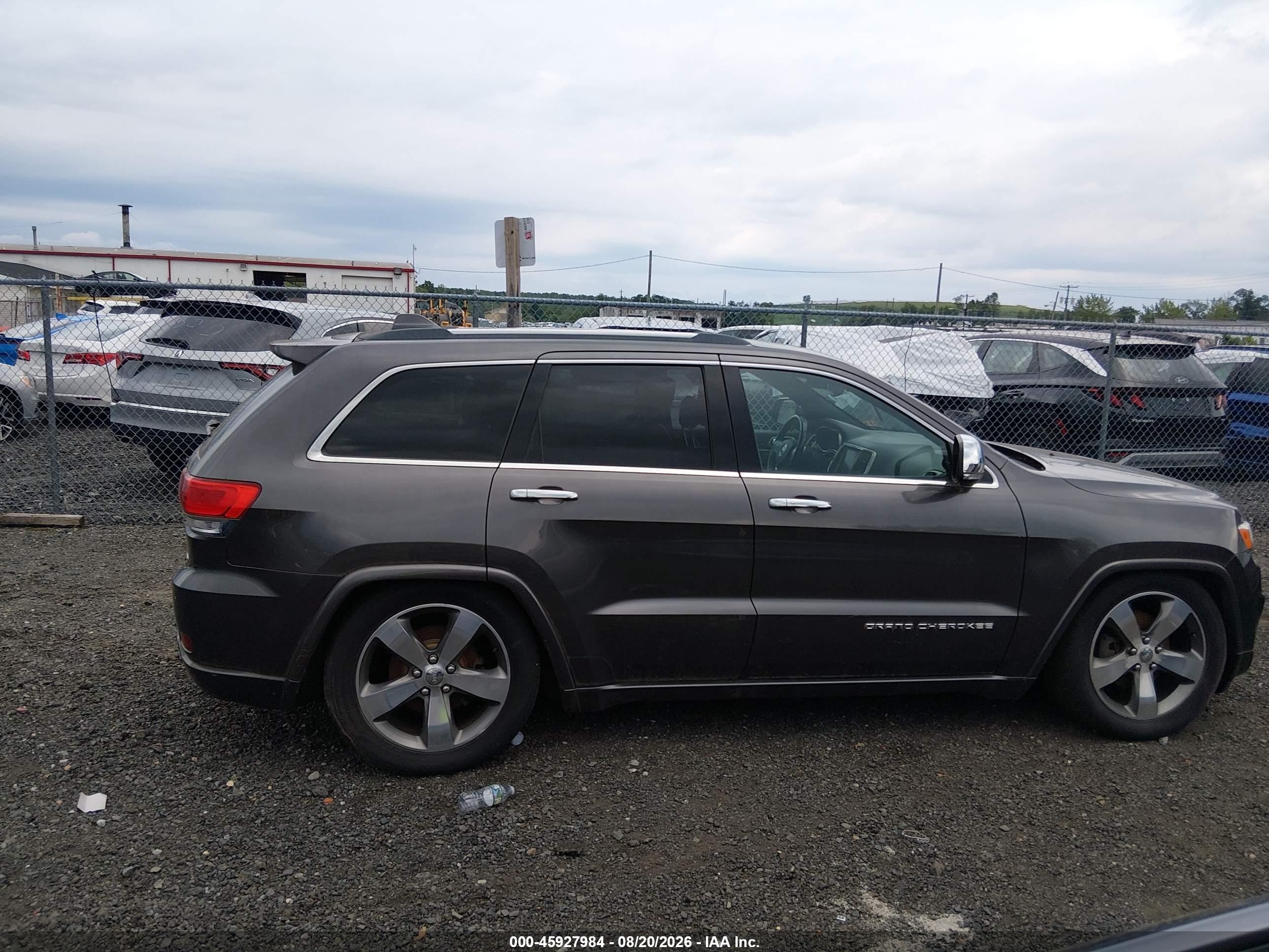 2015 Jeep Grand Cherokee Overland Gray vin: 1C4RJFCG4FC609857