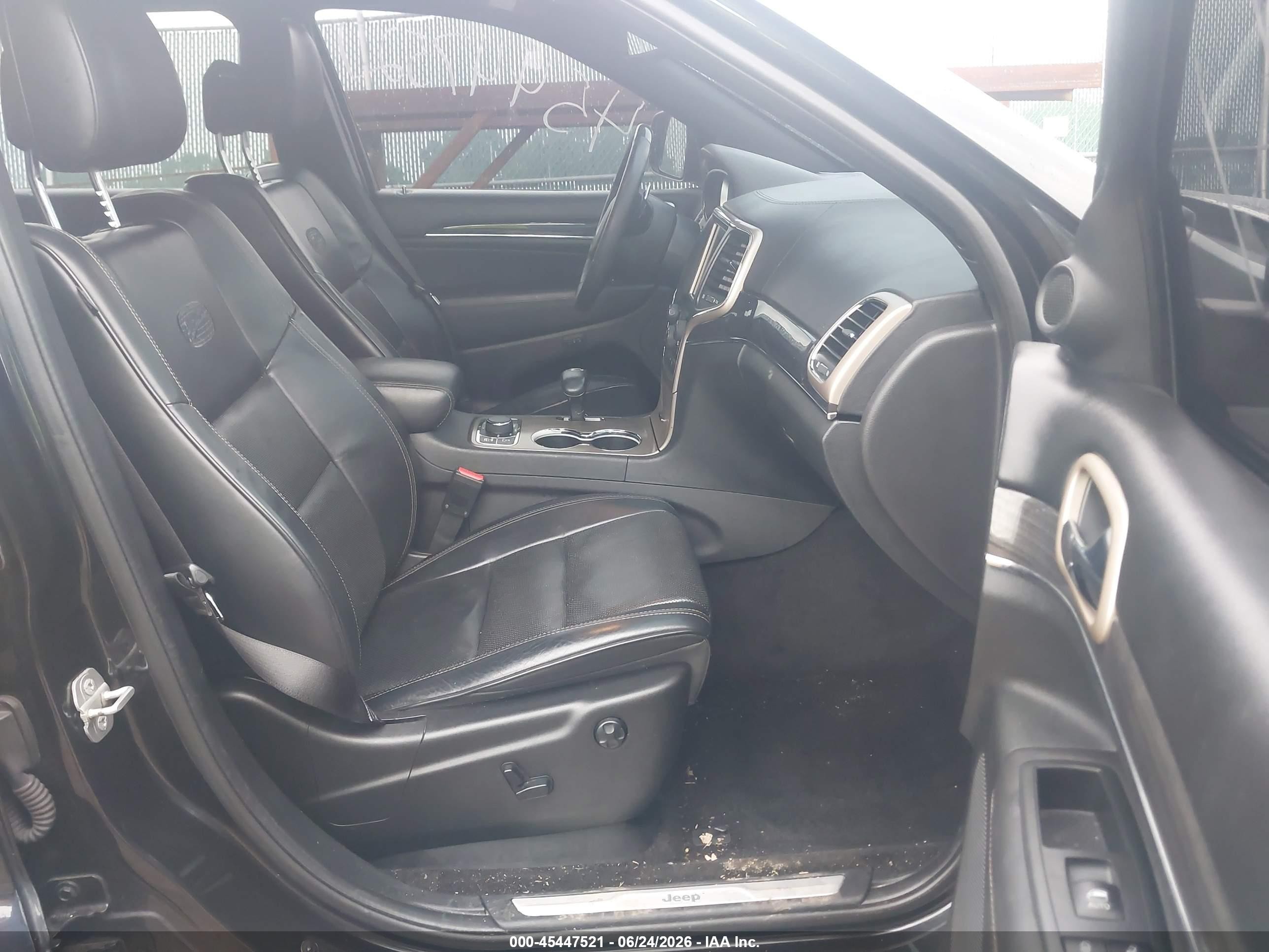 2015 Jeep Grand Cherokee Overland Black vin: 1C4RJFCG4FC756423