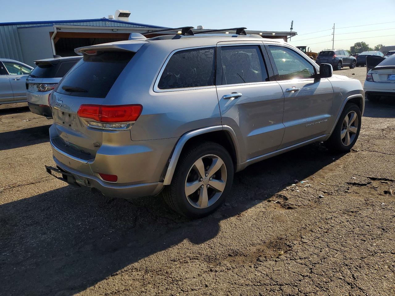 2015 Jeep Grand Cherokee Overland Silver vin: 1C4RJFCG4FC783038