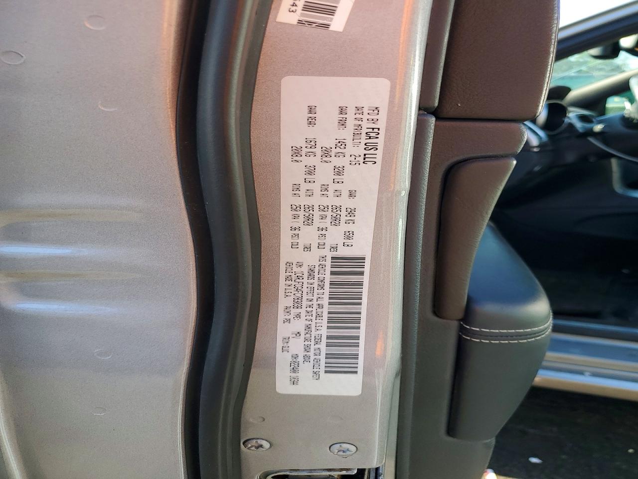 2015 Jeep Grand Cherokee Overland Silver vin: 1C4RJFCG4FC783038