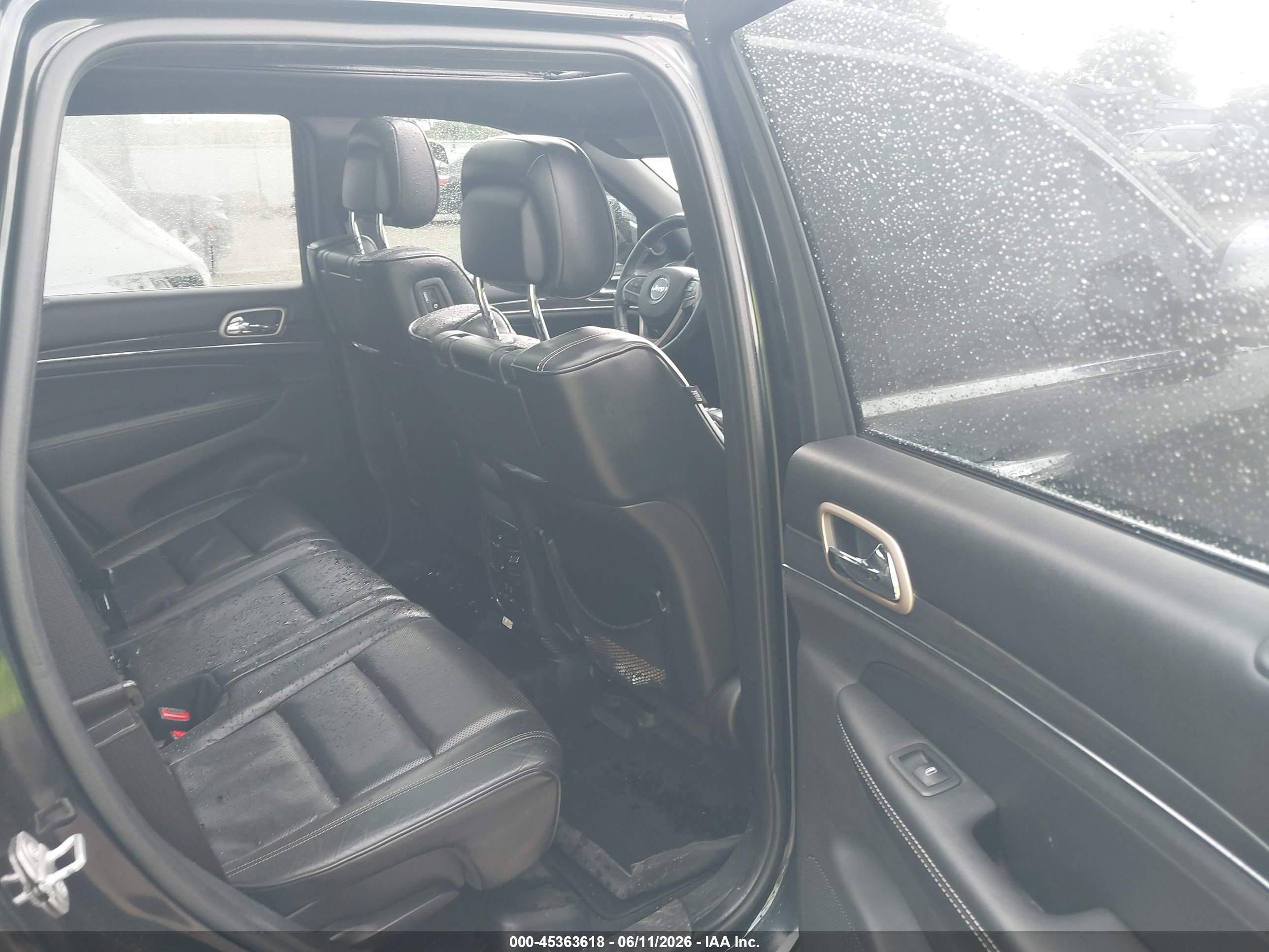 2015 Jeep Grand Cherokee Overland Black vin: 1C4RJFCG4FC905915