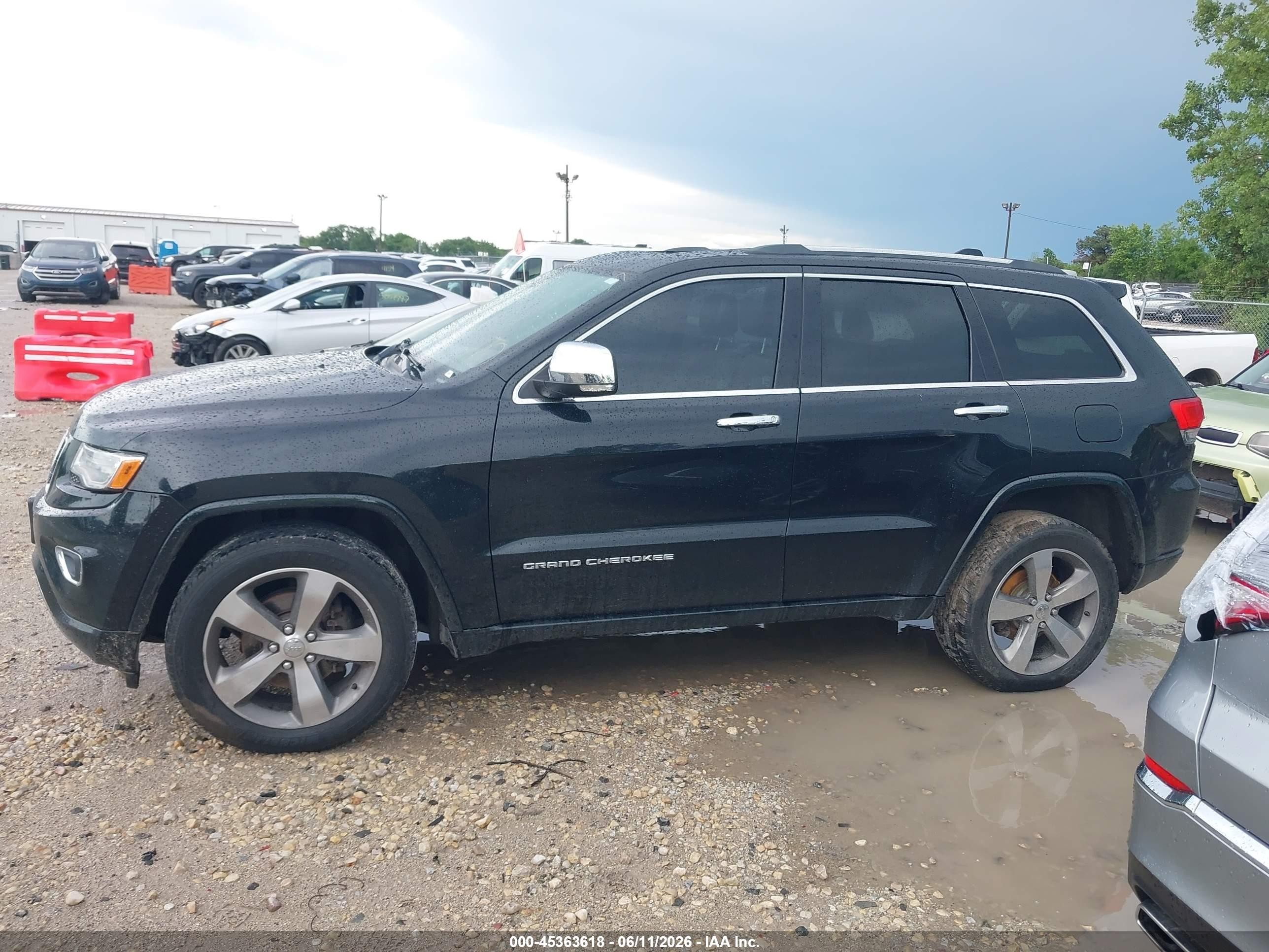 2015 Jeep Grand Cherokee Overland Black vin: 1C4RJFCG4FC905915