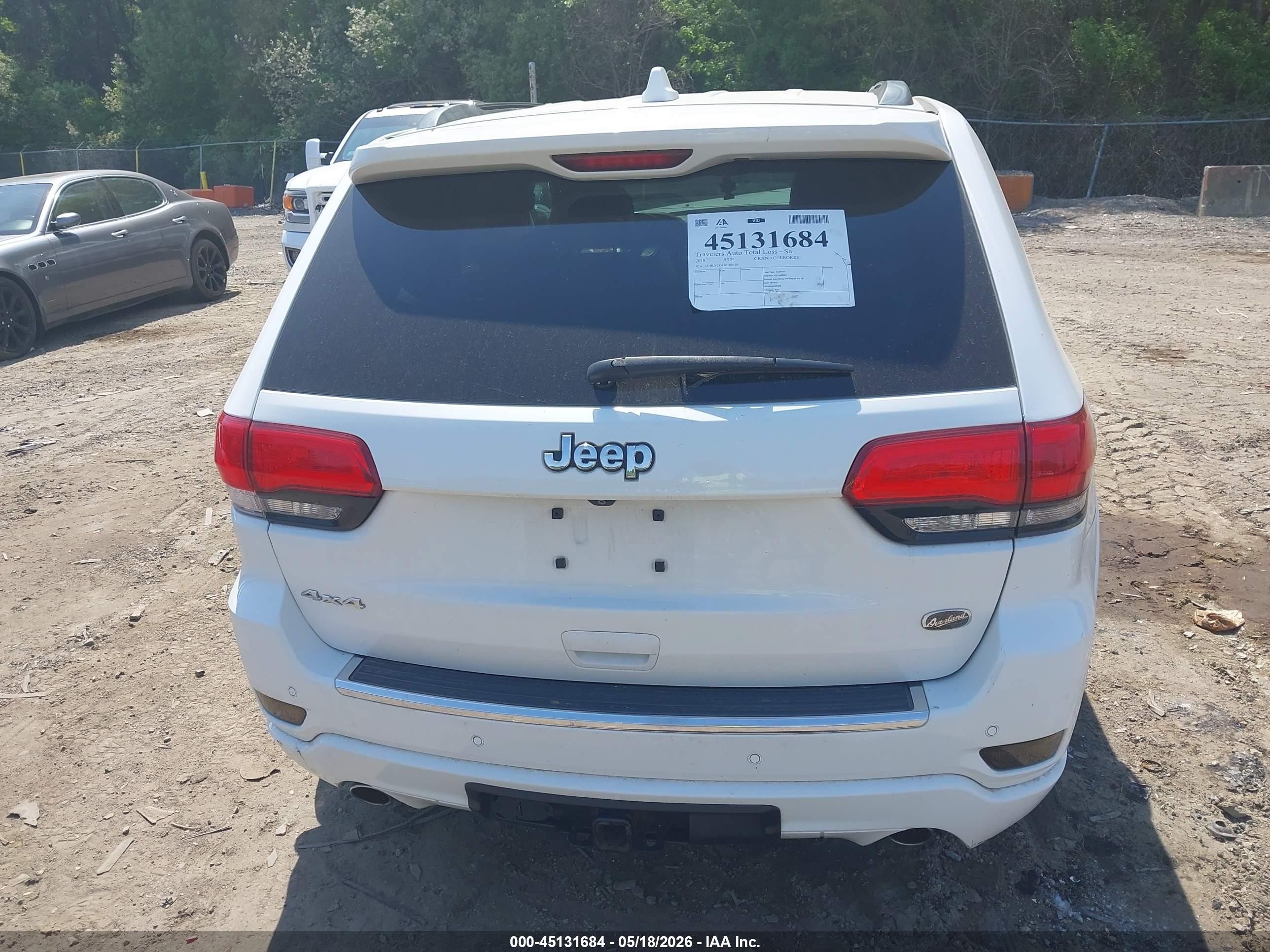 2018 Jeep Grand Cherokee Overland 4x4 White vin: 1C4RJFCG4JC185038