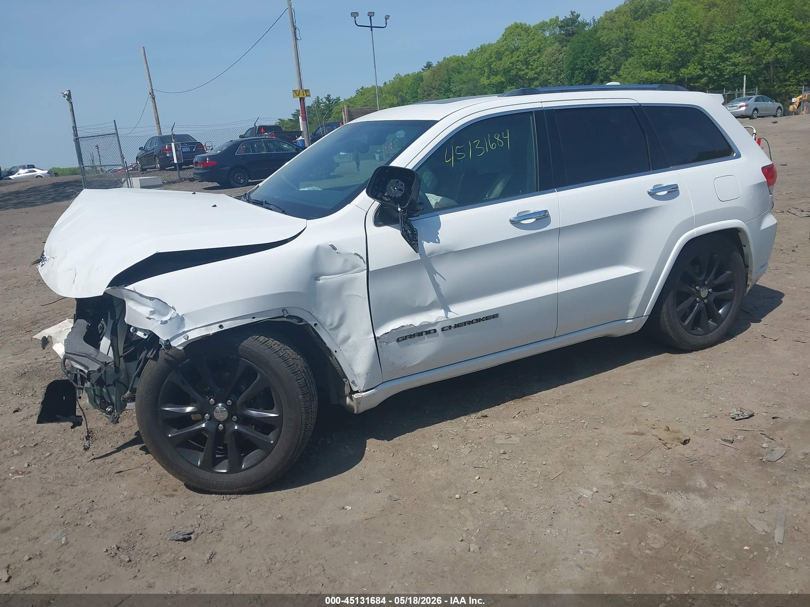 2018 Jeep Grand Cherokee Overland 4x4 White vin: 1C4RJFCG4JC185038