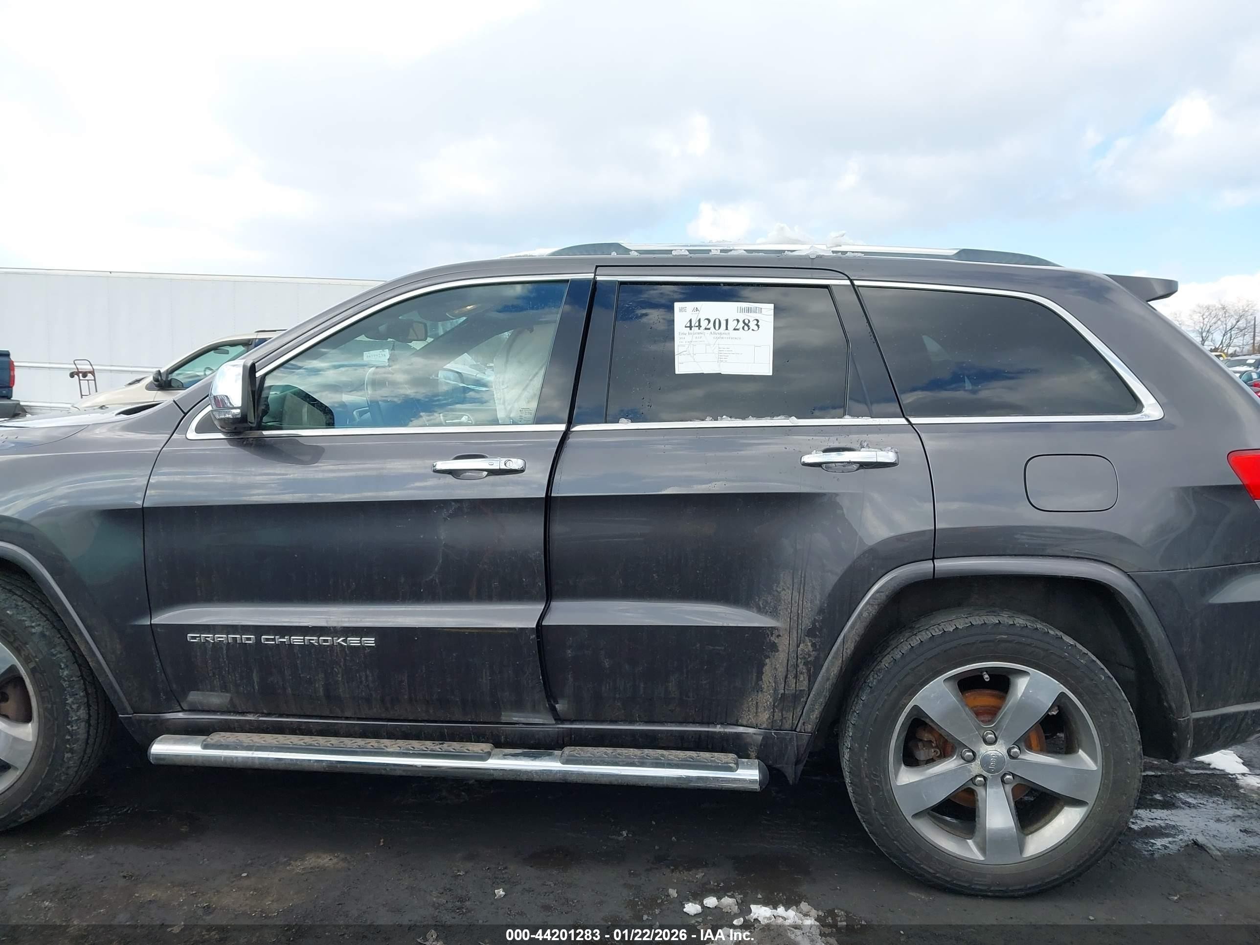 2014 Jeep Grand Cherokee Overland Gray vin: 1C4RJFCG5EC134511