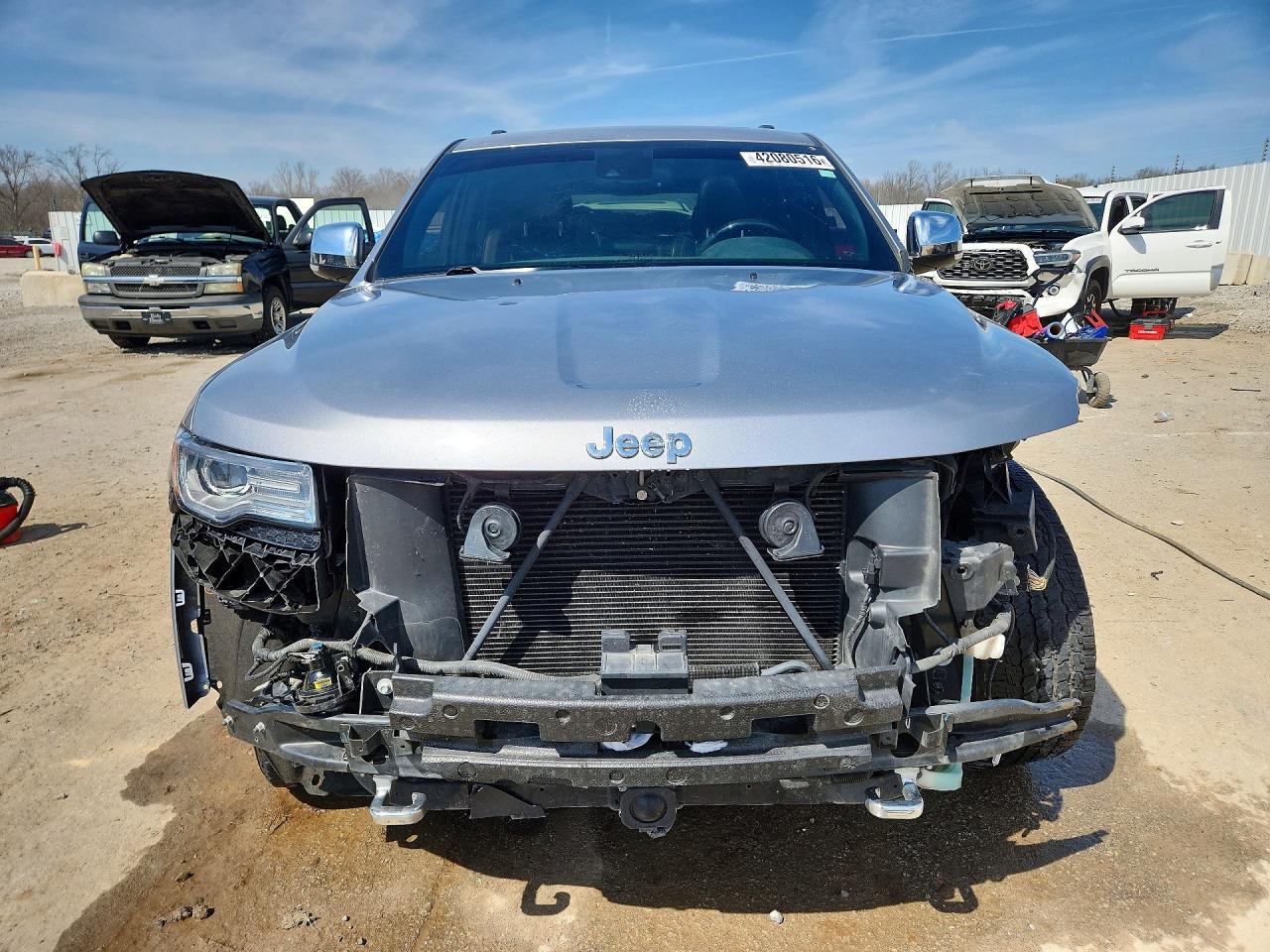 2014 Jeep Grand Cherokee Overland Silver vin: 1C4RJFCG5EC260268