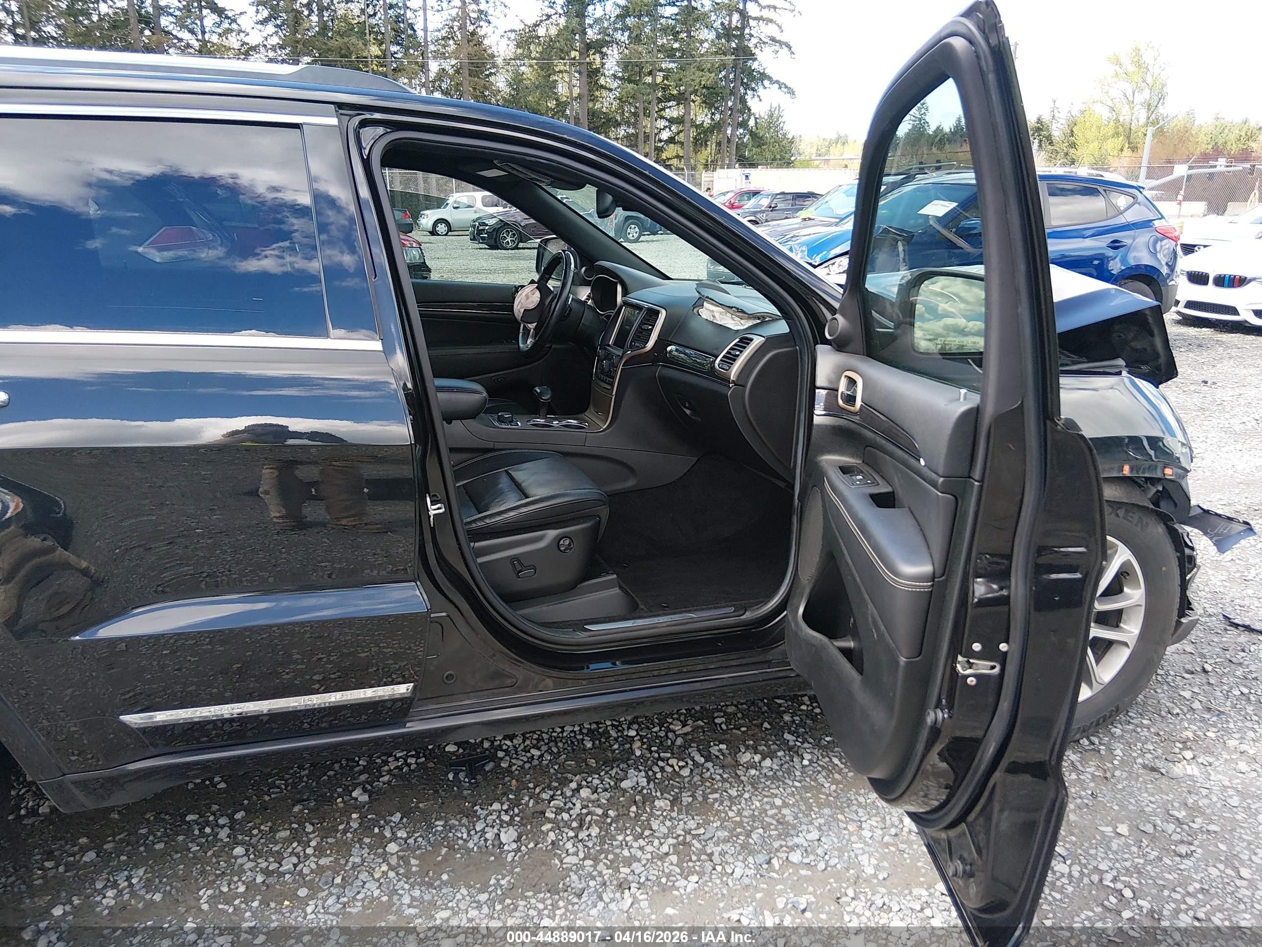 2014 Jeep Grand Cherokee Overland Black vin: 1C4RJFCG5EC270590