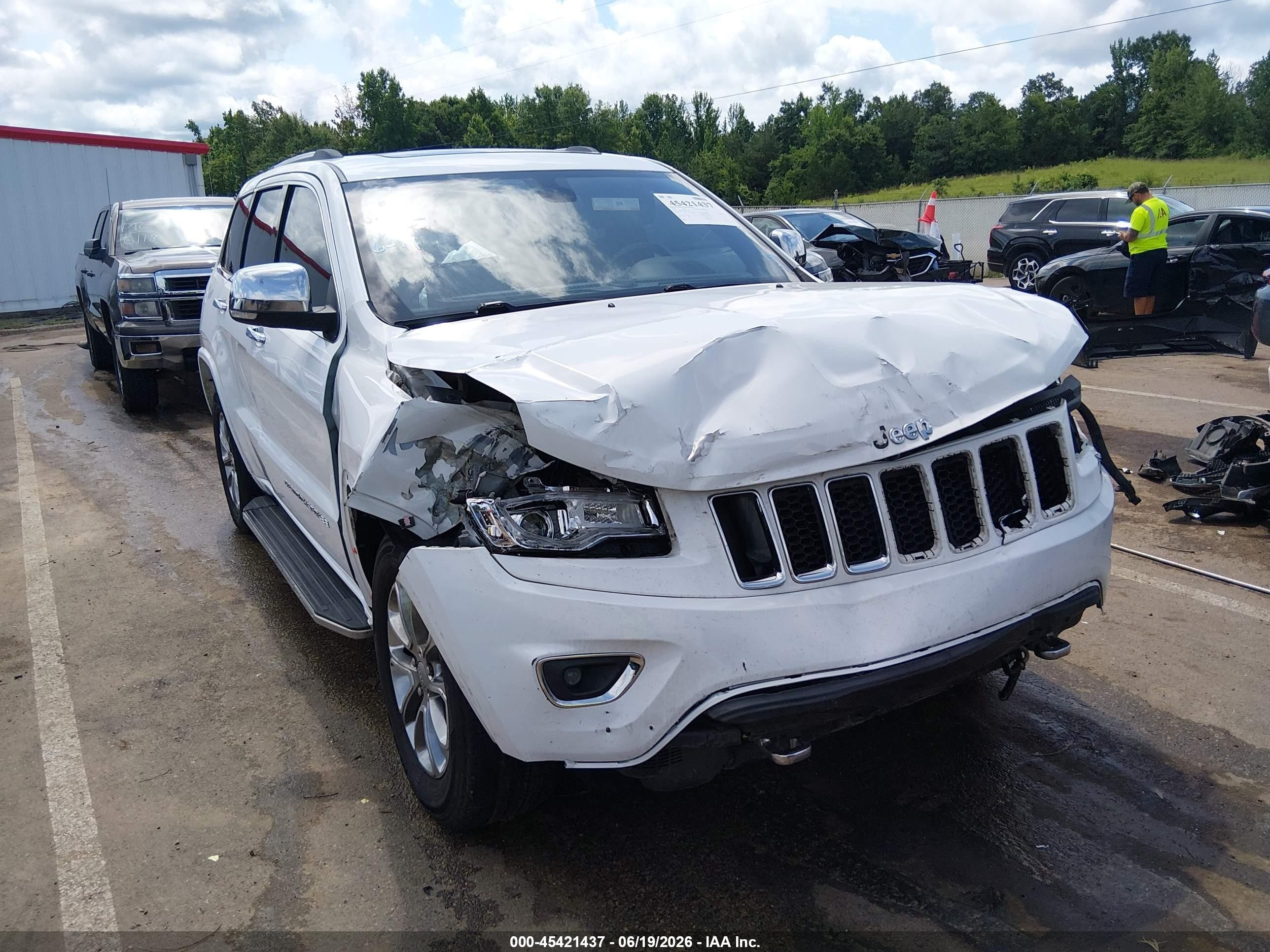 2014 Jeep Grand Cherokee Overland White vin: 1C4RJFCG5EC416390