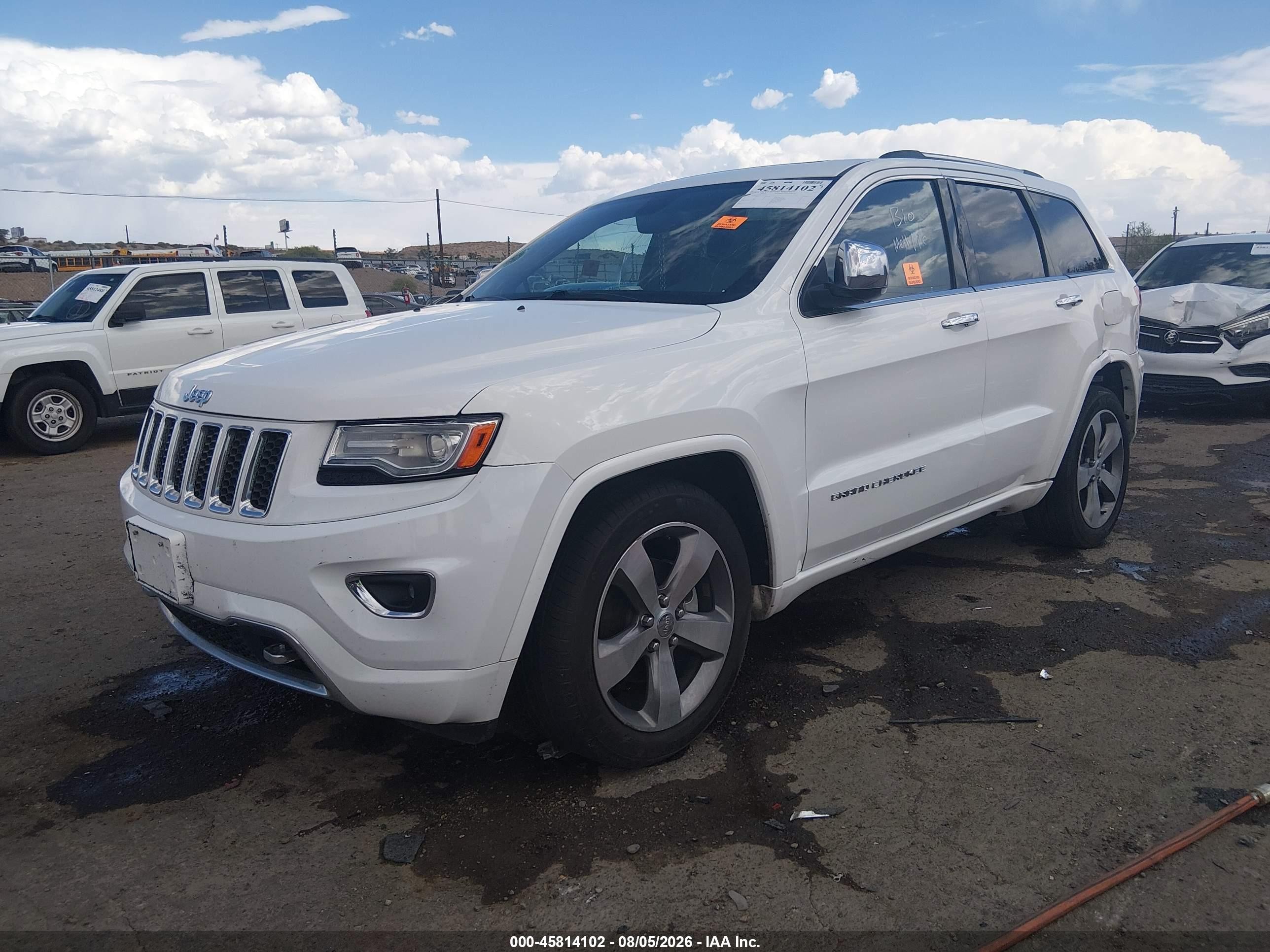 2014 Jeep Grand Cherokee Overland White vin: 1C4RJFCG5EC479733