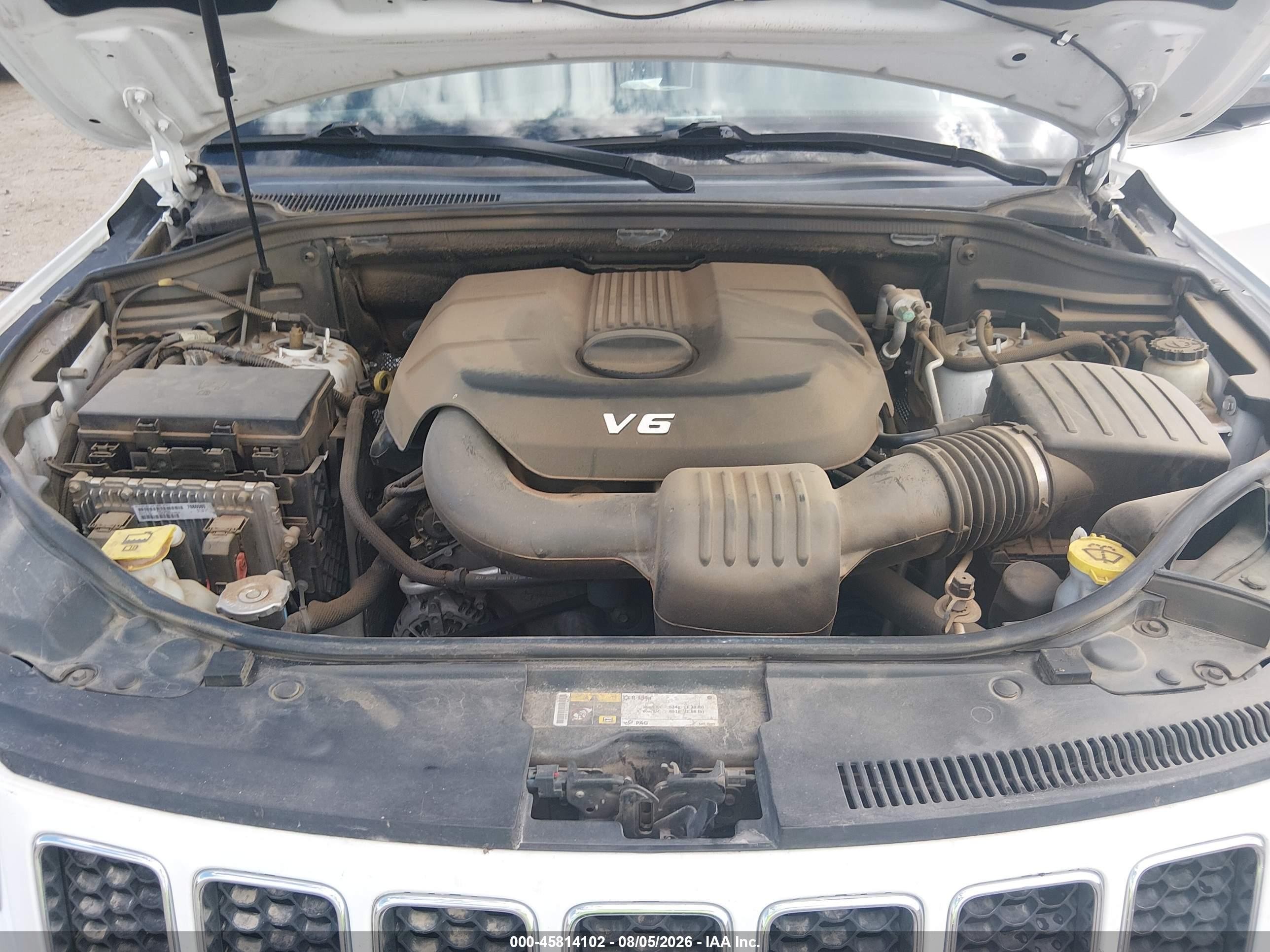 2014 Jeep Grand Cherokee Overland White vin: 1C4RJFCG5EC479733