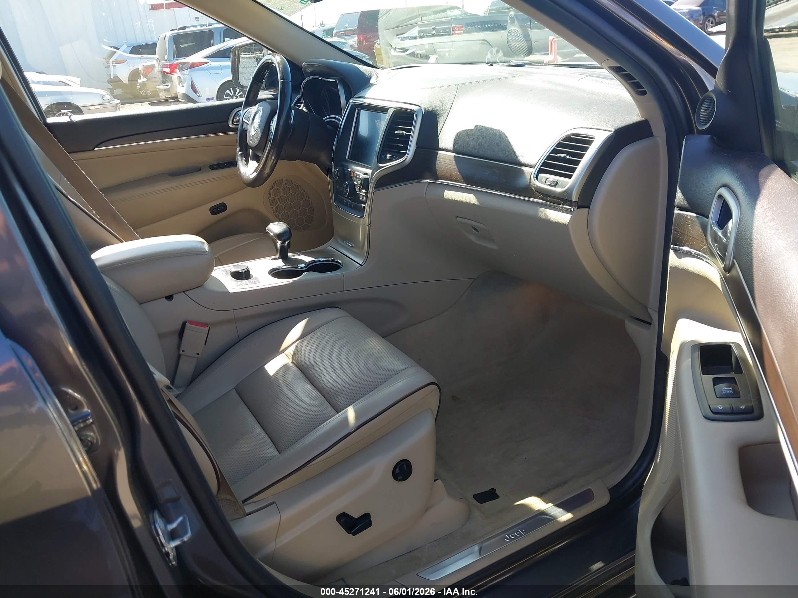 2014 Jeep Grand Cherokee Overland Gray vin: 1C4RJFCG5EC490327