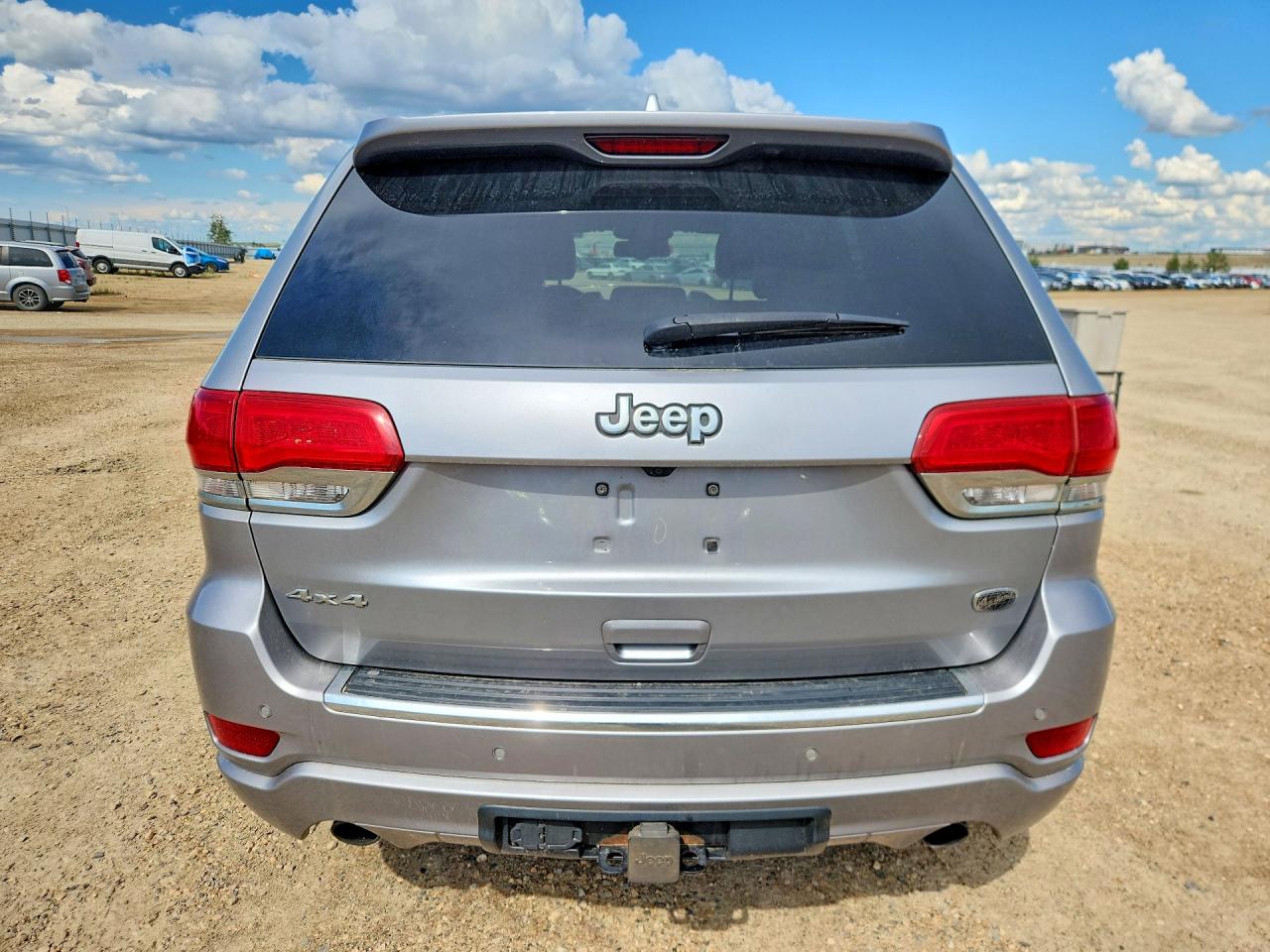 2015 Jeep Grand Cherokee Overland Silver vin: 1C4RJFCG5FC236635