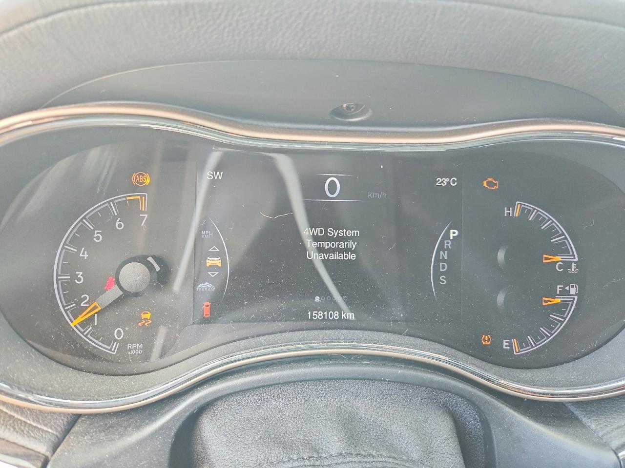 2015 Jeep Grand Cherokee Overland Silver vin: 1C4RJFCG5FC236635