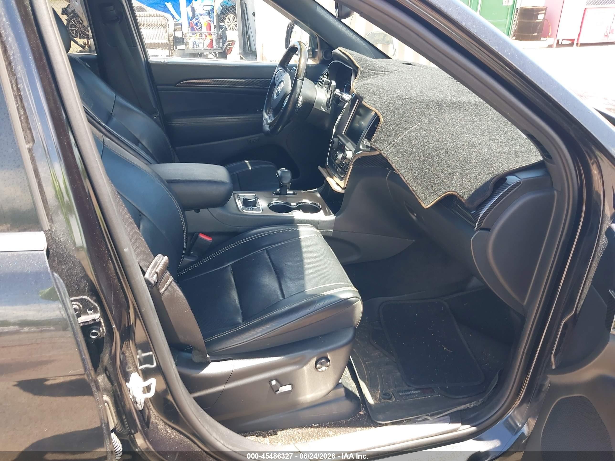 2015 Jeep Grand Cherokee Overland Черный vin: 1C4RJFCG5FC866963
