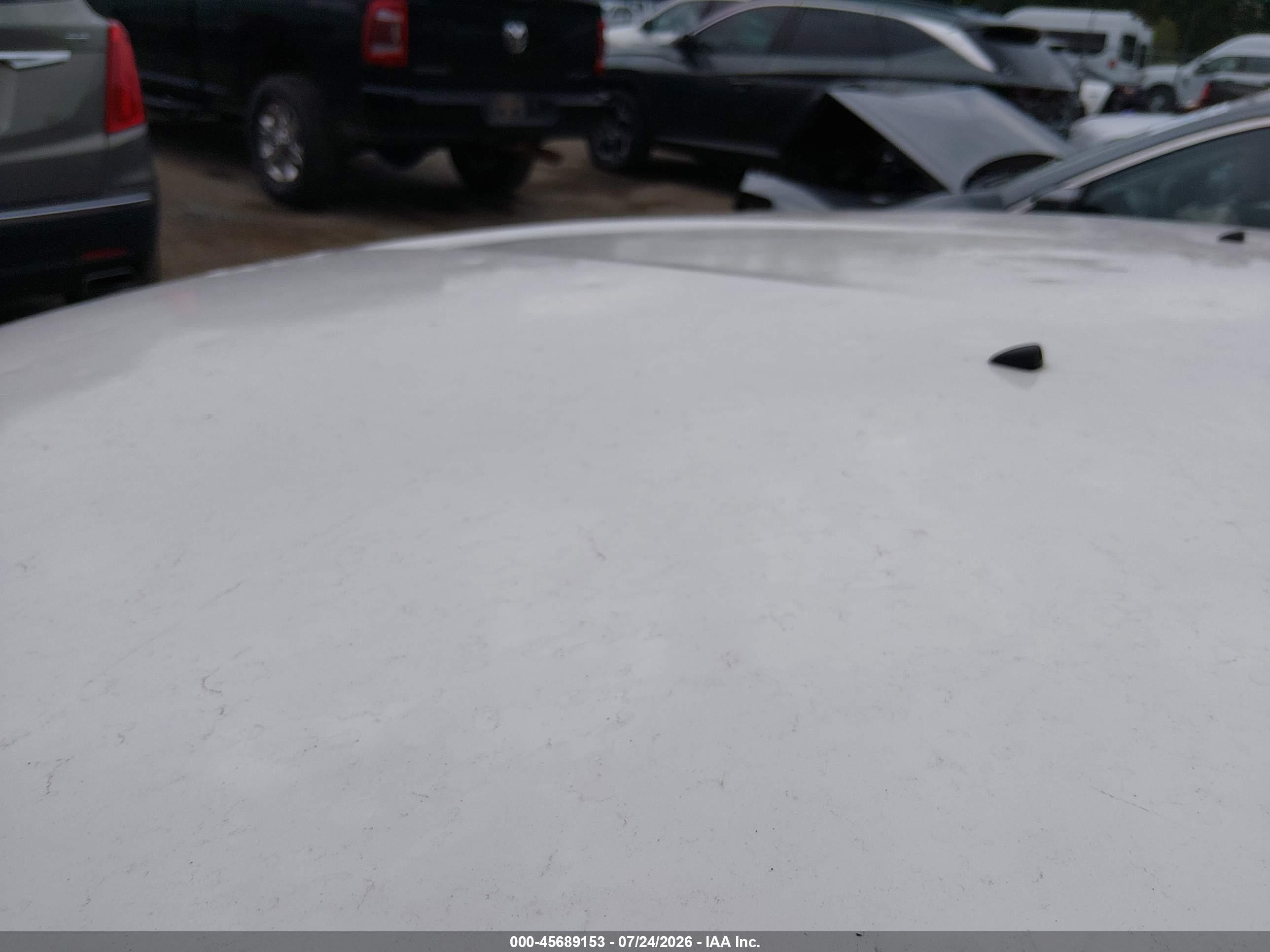 2012 Jeep Grand Cherokee Overland White vin: 1C4RJFCG6CC115477