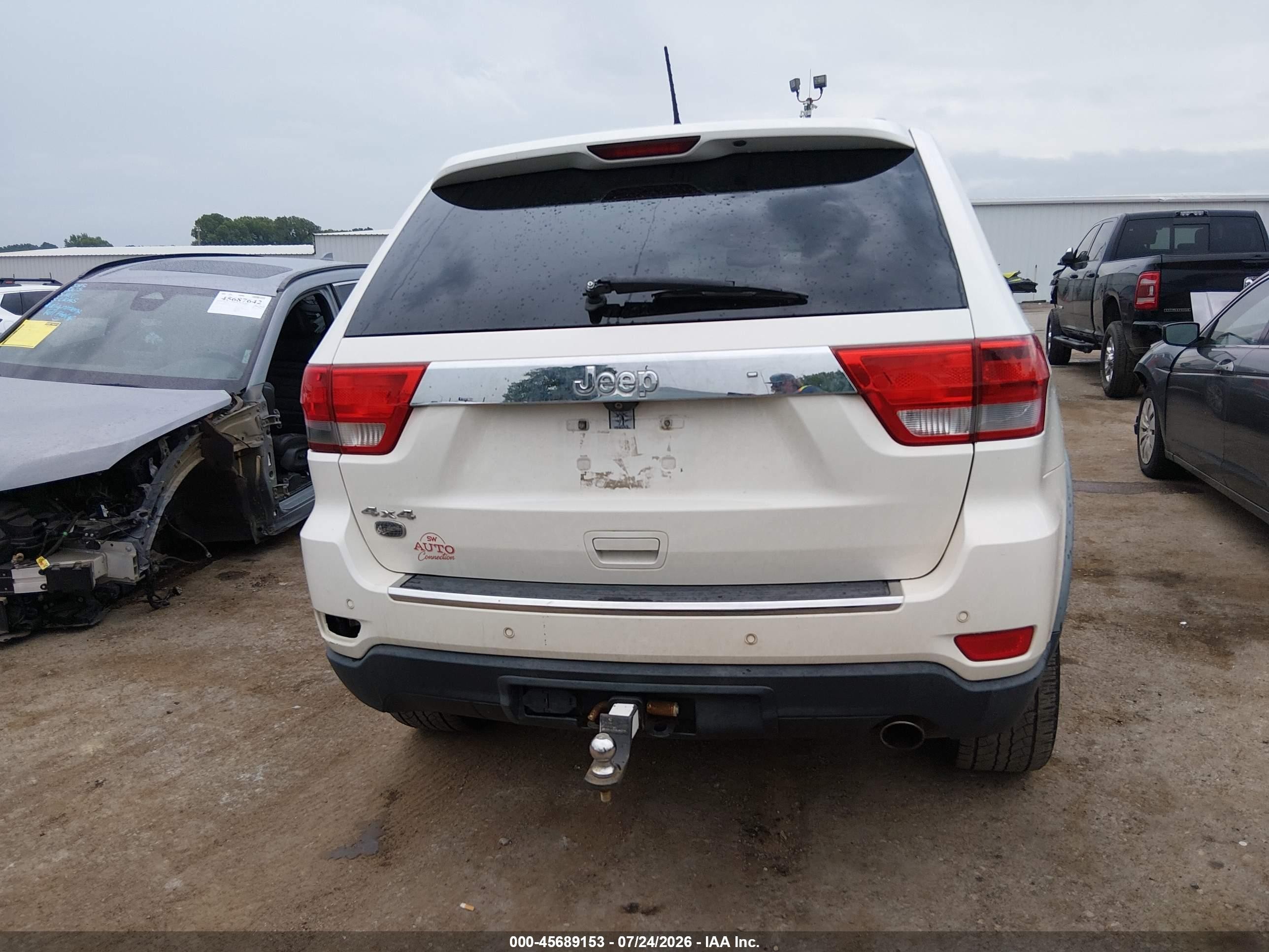 2012 Jeep Grand Cherokee Overland White vin: 1C4RJFCG6CC115477