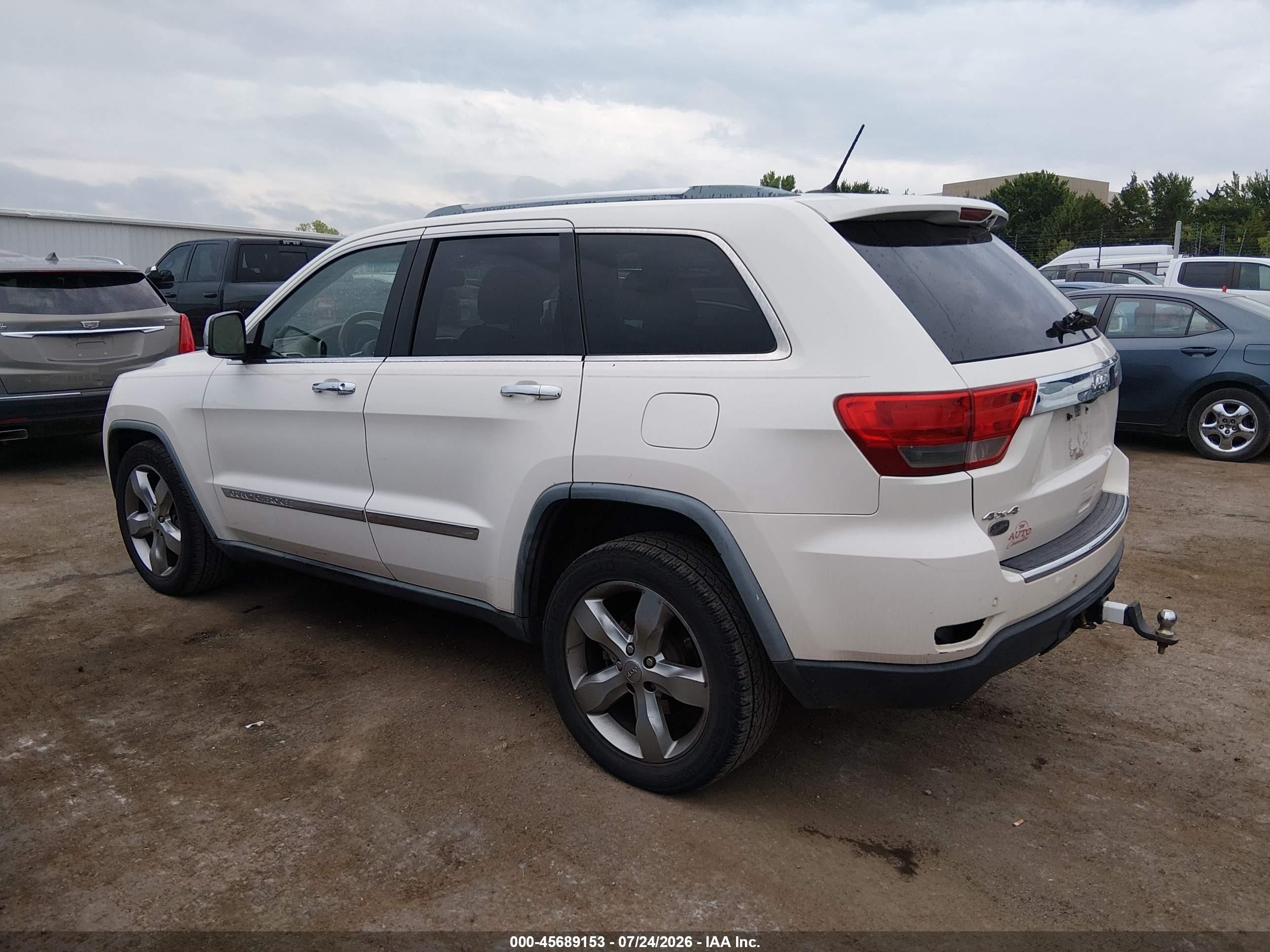 2012 Jeep Grand Cherokee Overland White vin: 1C4RJFCG6CC115477