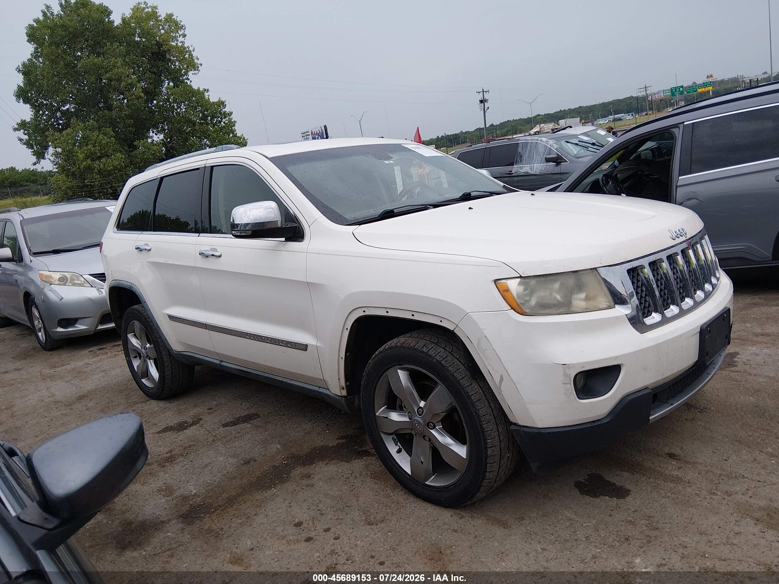 2012 Jeep Grand Cherokee Overland White vin: 1C4RJFCG6CC115477