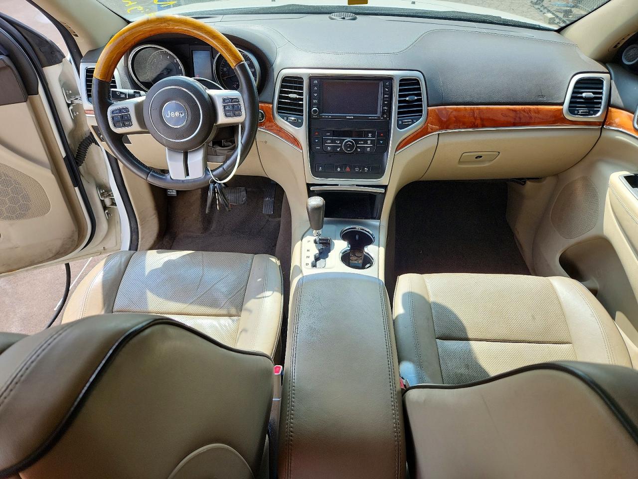 2013 Jeep Grand Cherokee Overland White vin: 1C4RJFCG6DC593738