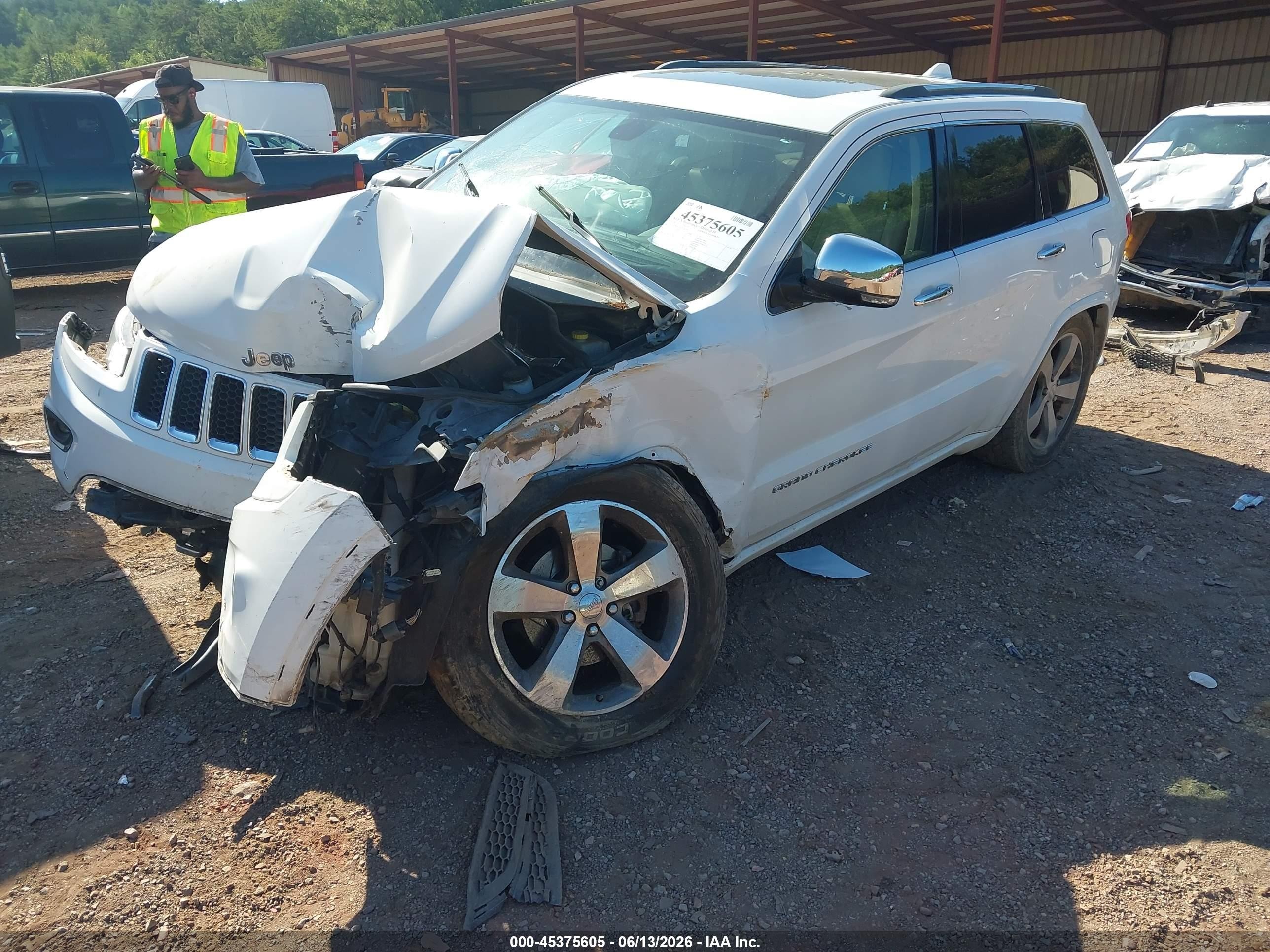 2014 Jeep Grand Cherokee Overland White vin: 1C4RJFCG6EC281064