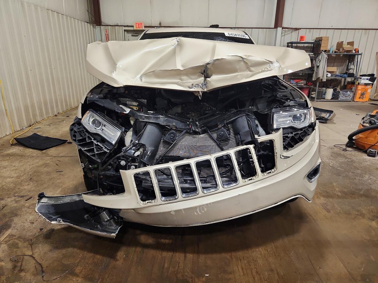 2015 Jeep Grand Cherokee Overland Tan vin: 1C4RJFCG6FC914180