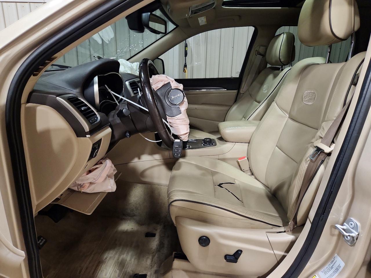 2015 Jeep Grand Cherokee Overland Tan vin: 1C4RJFCG6FC914180