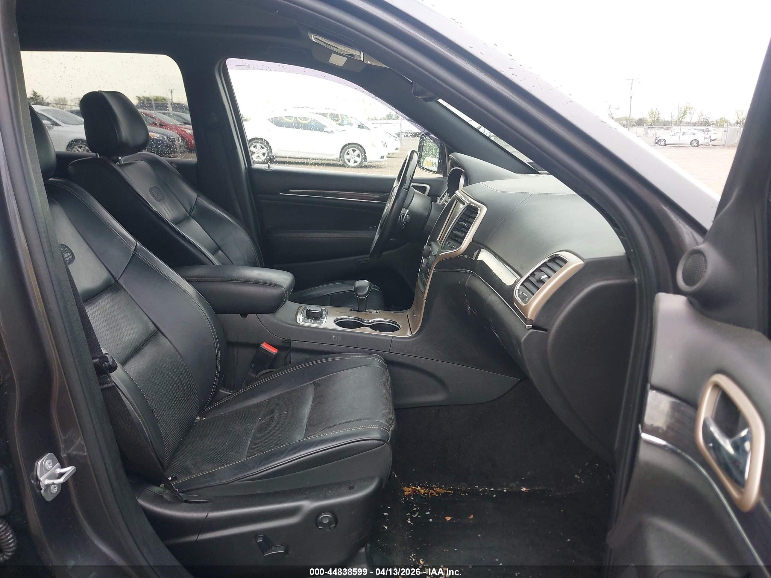 2015 Jeep Grand Cherokee Overland Gray vin: 1C4RJFCG6FC925910