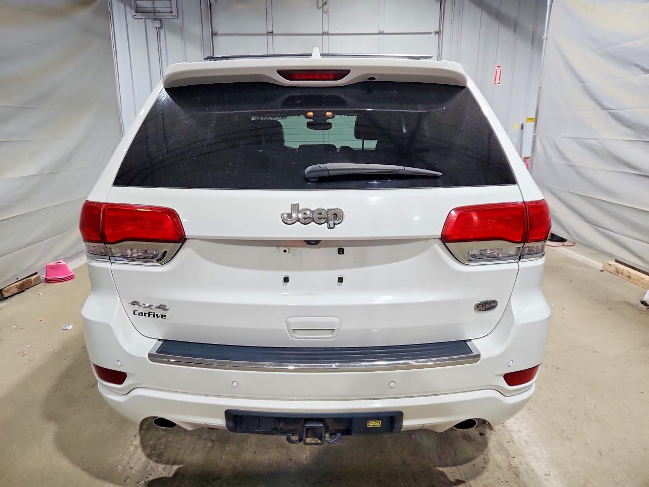 2018 Jeep Grand Cherokee Overland White vin: 1C4RJFCG6JC411077