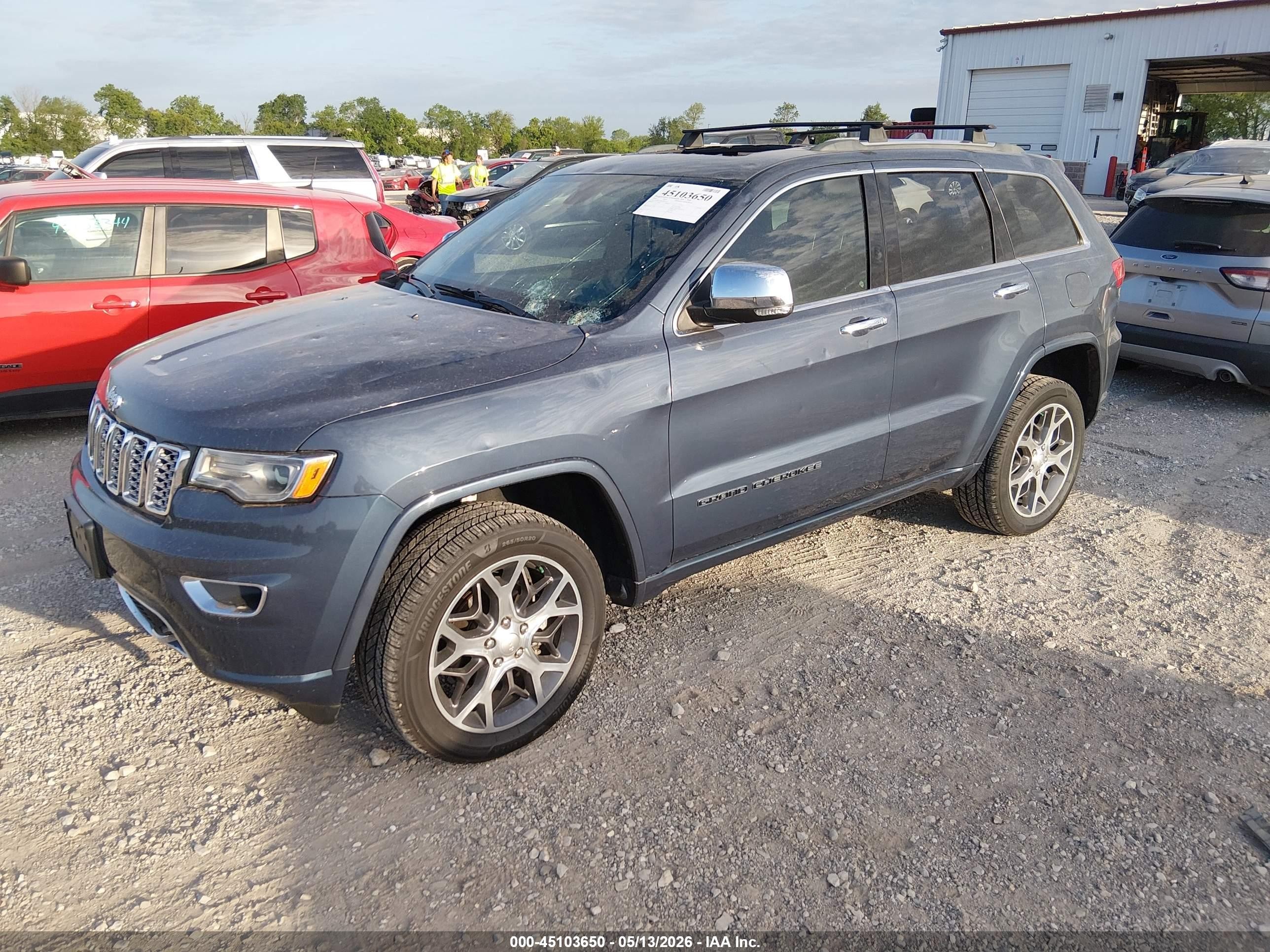2019 Jeep Grand Cherokee Overland Gray vin: 1C4RJFCG6KC805194