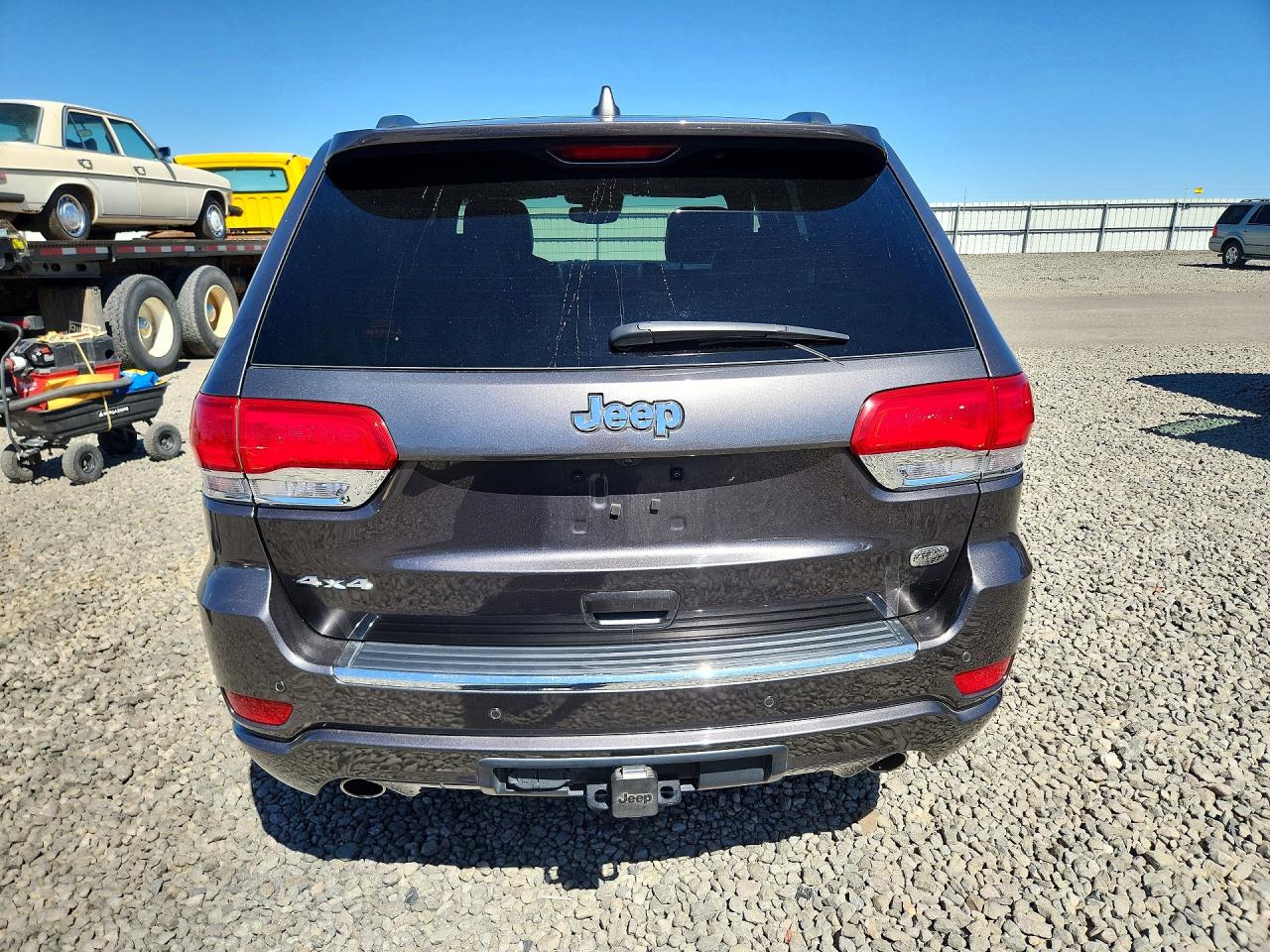 2020 Jeep Grand Cherokee Overland Gray vin: 1C4RJFCG6LC331135
